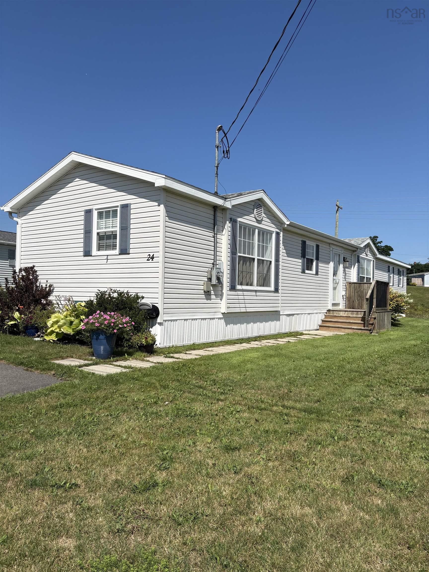 $224,900.00: 24 South Hill Drive, West River