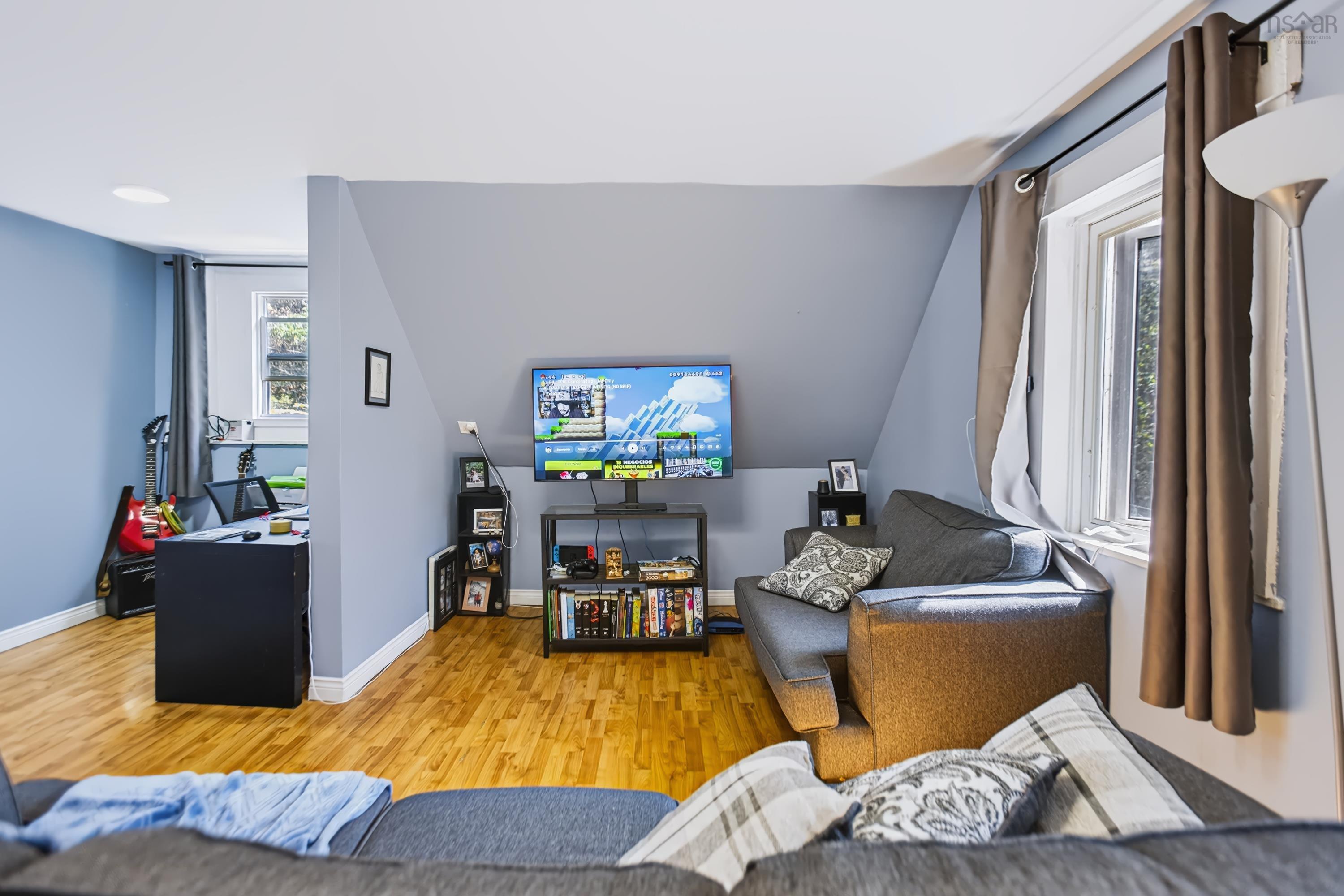 $199,900.00: 21 Victoria Street W, Amherst