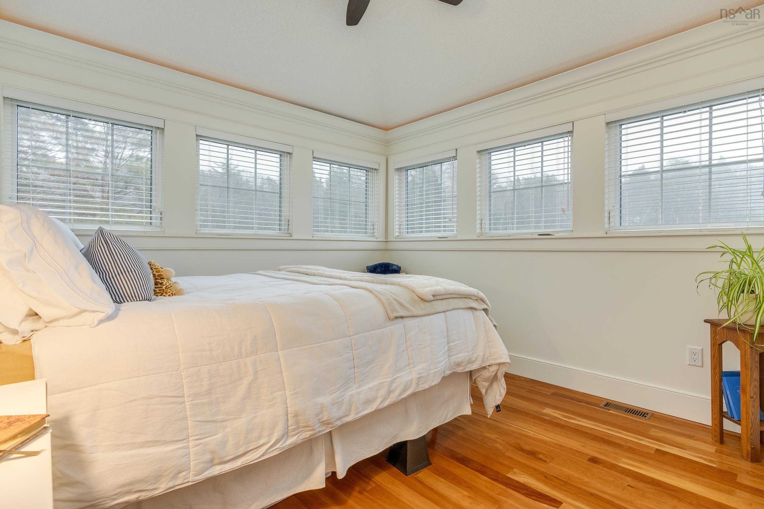 825 Shore Drive, Bedford, NS (MLS 202621662)