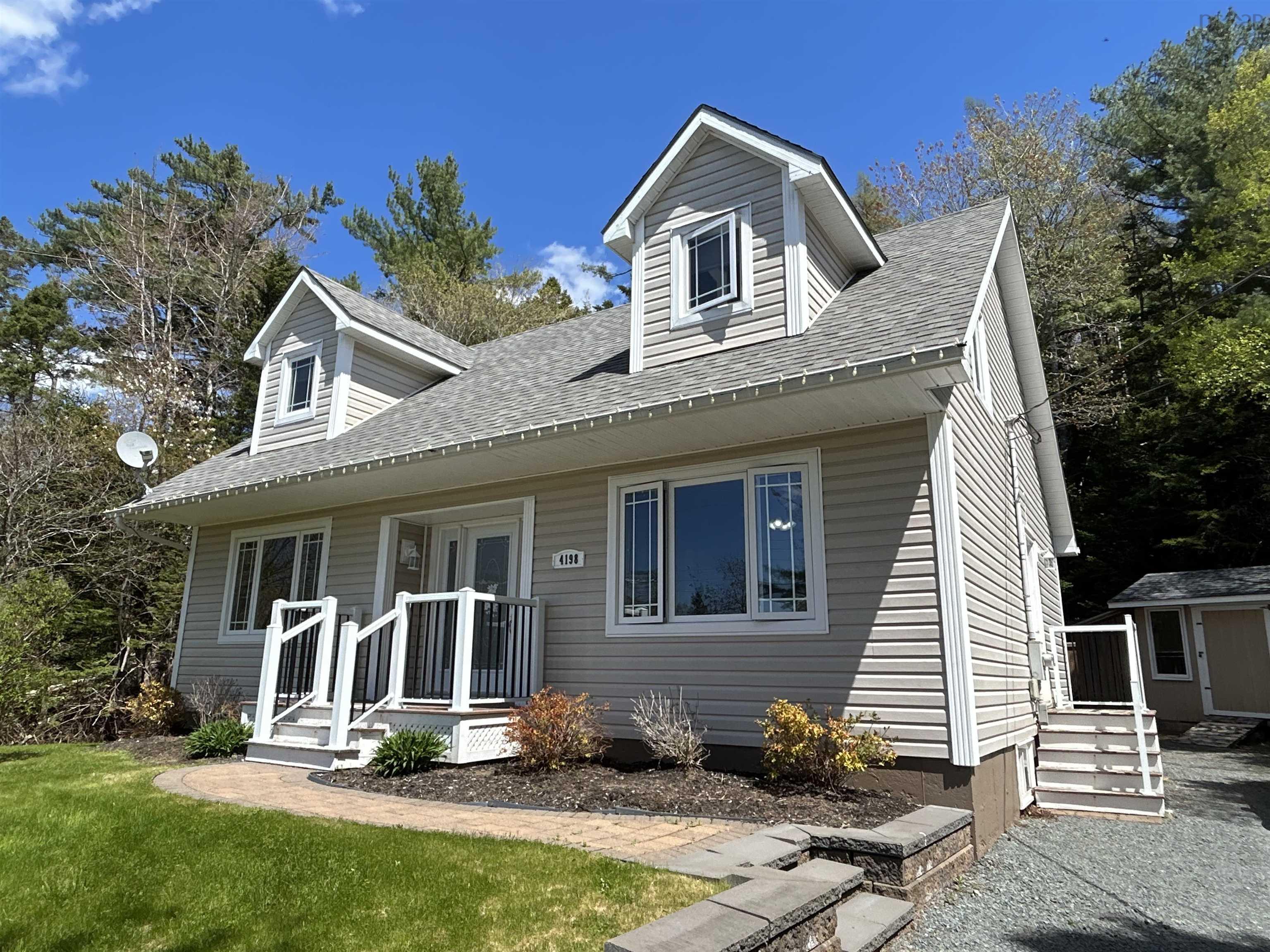 $415,000.00: 4198 Sonora Road, Sherbrooke