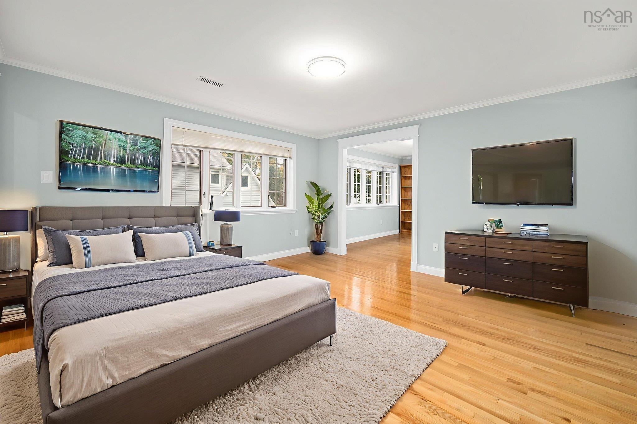 $2,295,000.00: 916 Young Avenue, Halifax