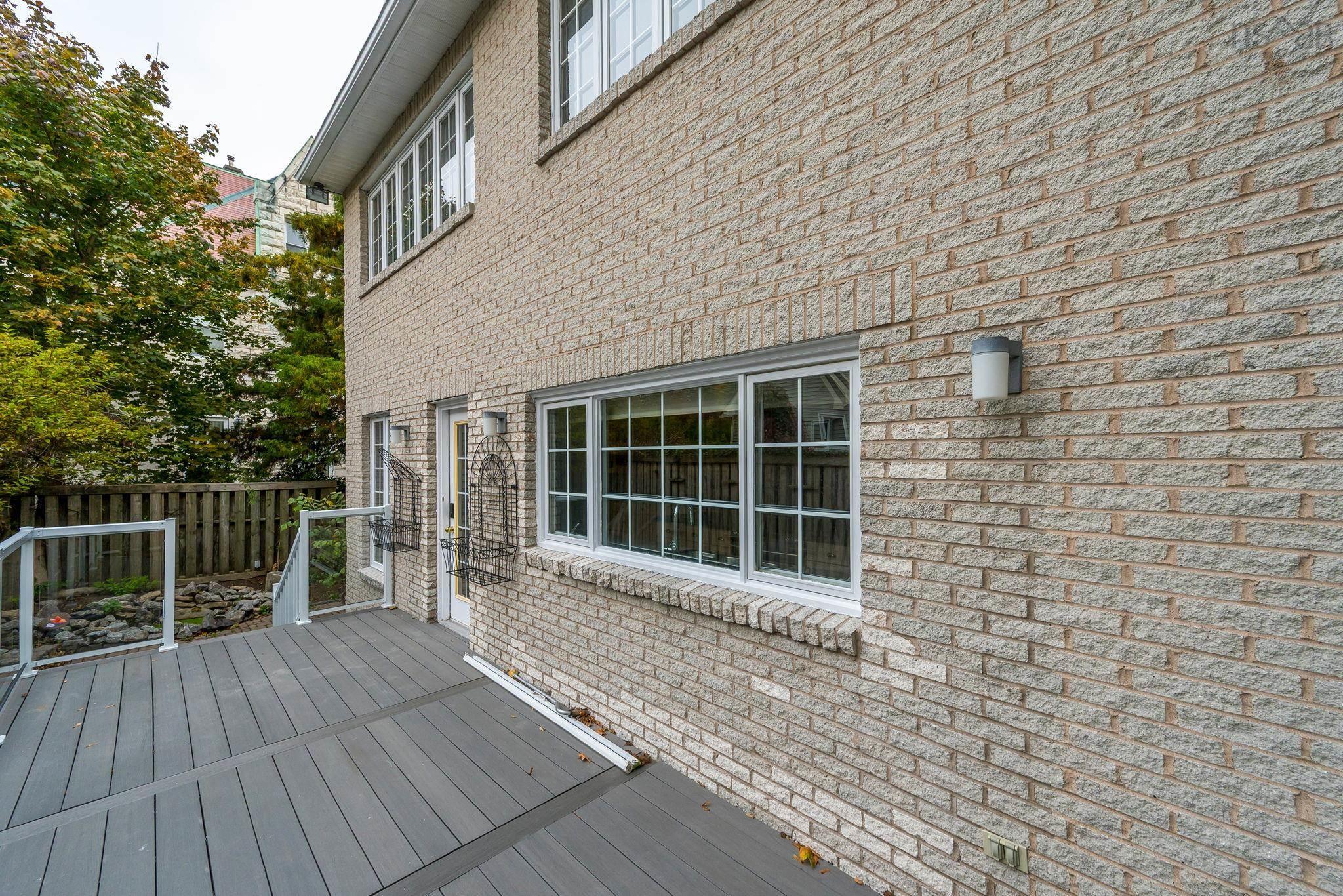 $2,295,000.00: 916 Young Avenue, Halifax