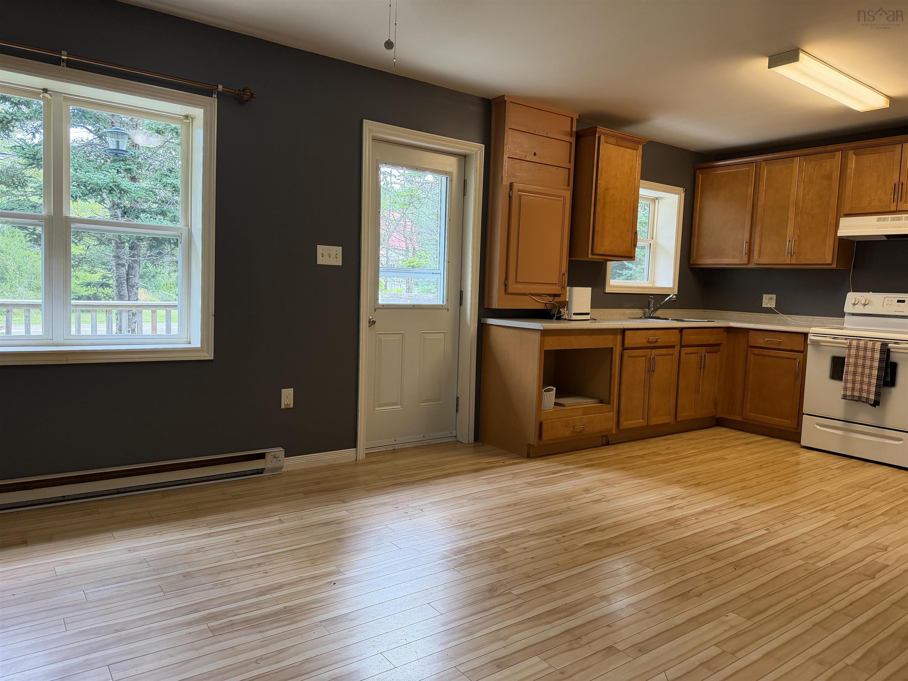 $124,900.00: 1380 211 Highway, Indian Harbour Lake
