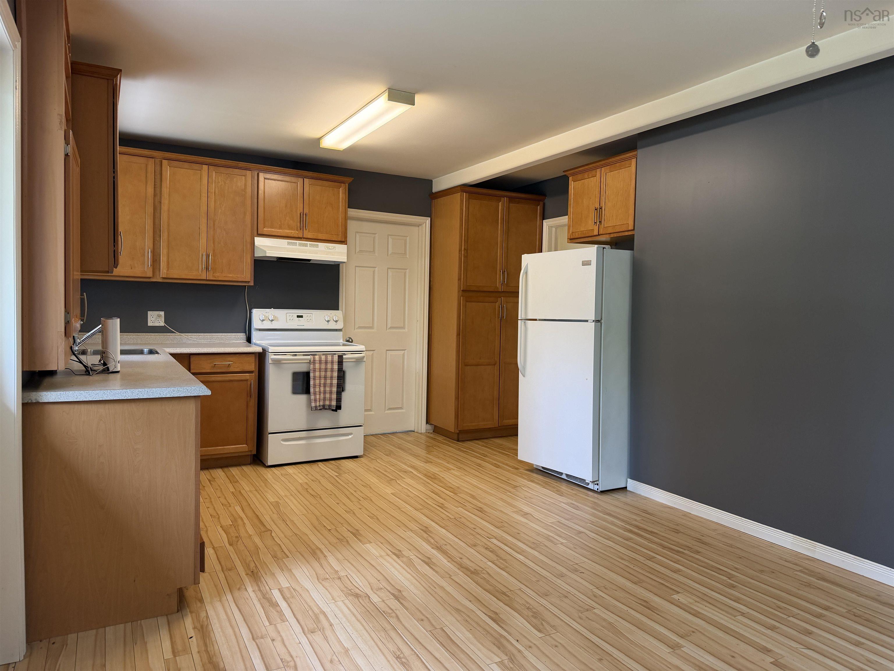 $124,900.00: 1380 211 Highway, Indian Harbour Lake