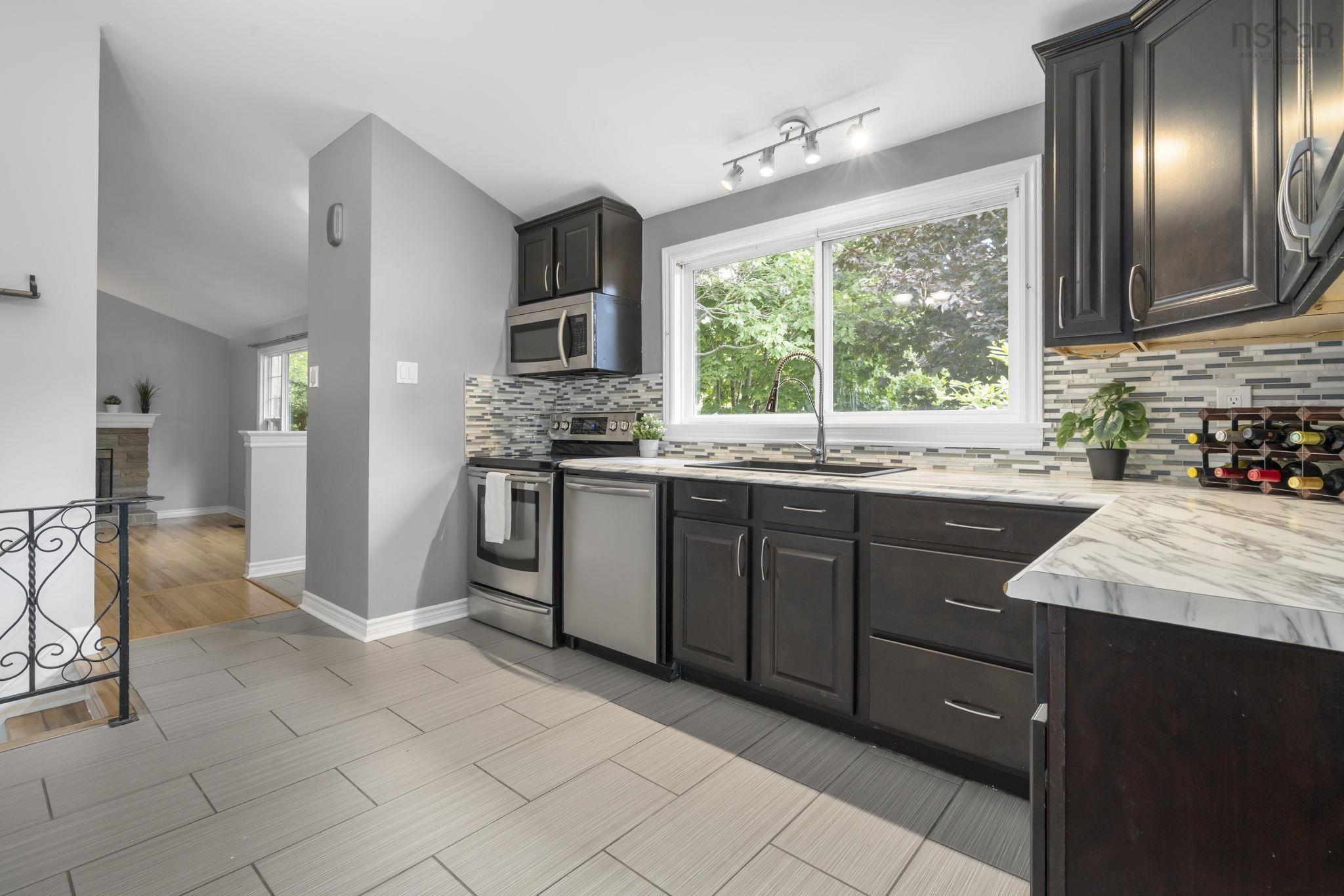 25 Dumbarton Avenue, Dartmouth, NS (MLS 202621728)