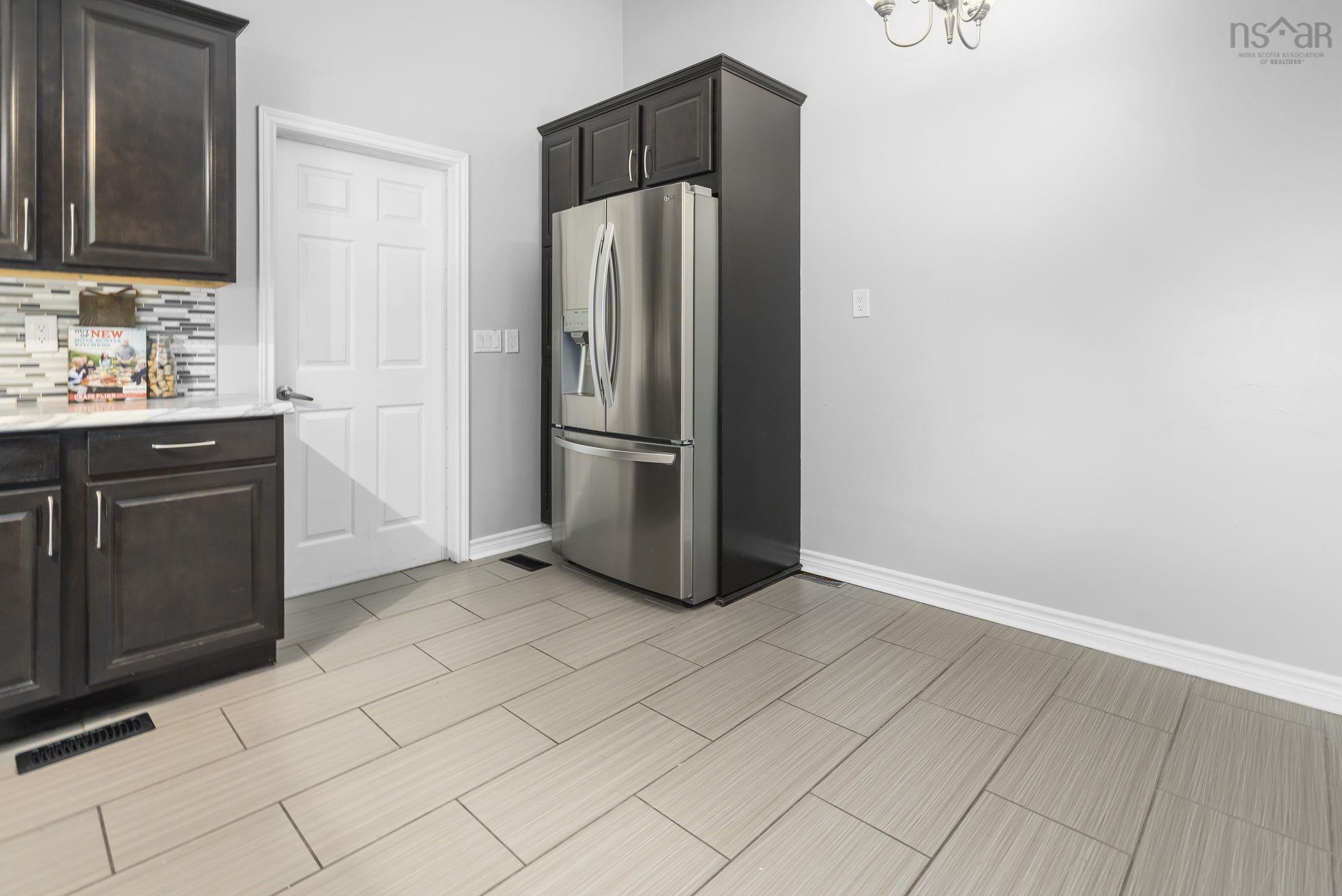 25 Dumbarton Avenue, Dartmouth, NS (MLS 202621728)