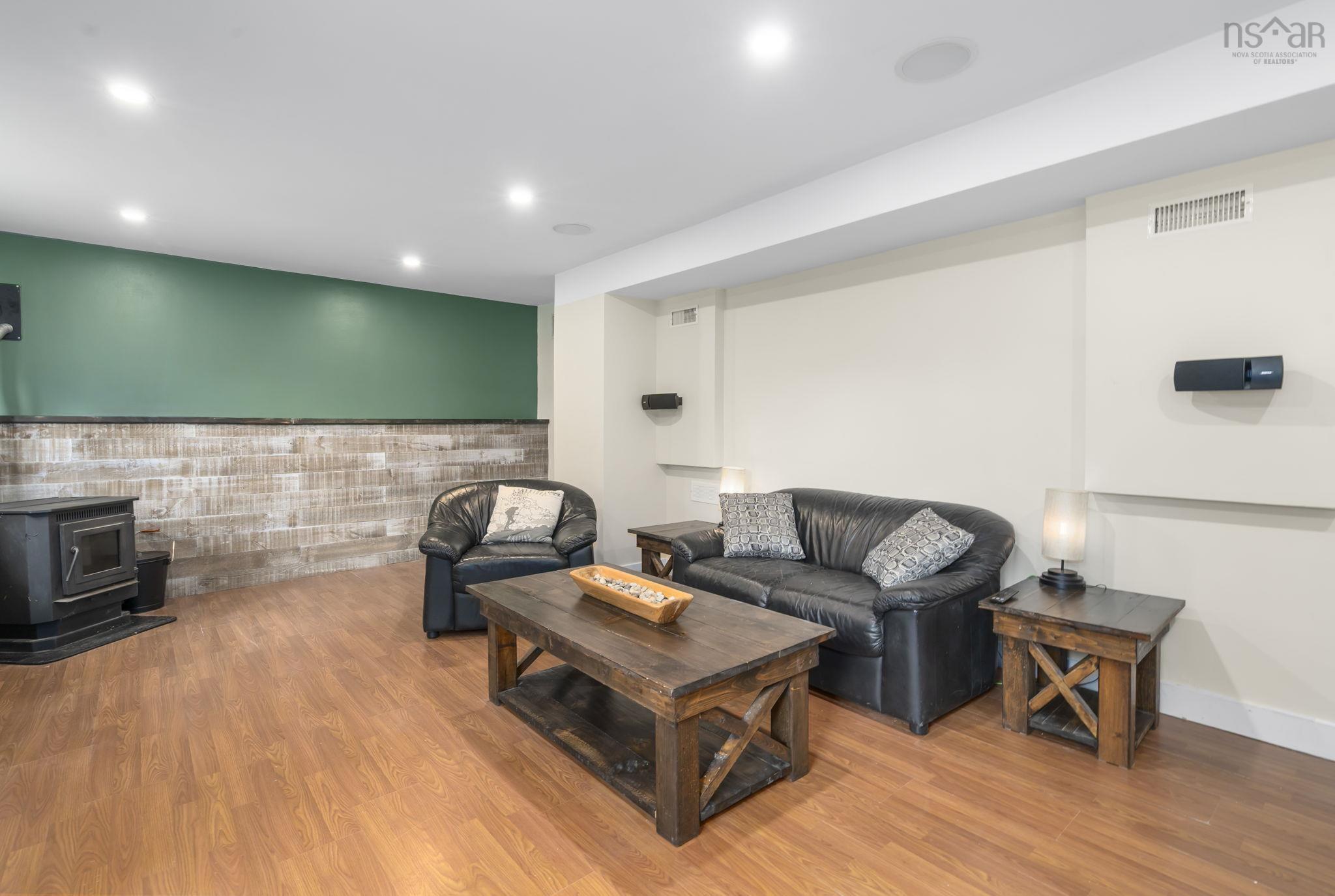 25 Dumbarton Avenue, Dartmouth, NS (MLS 202621728)