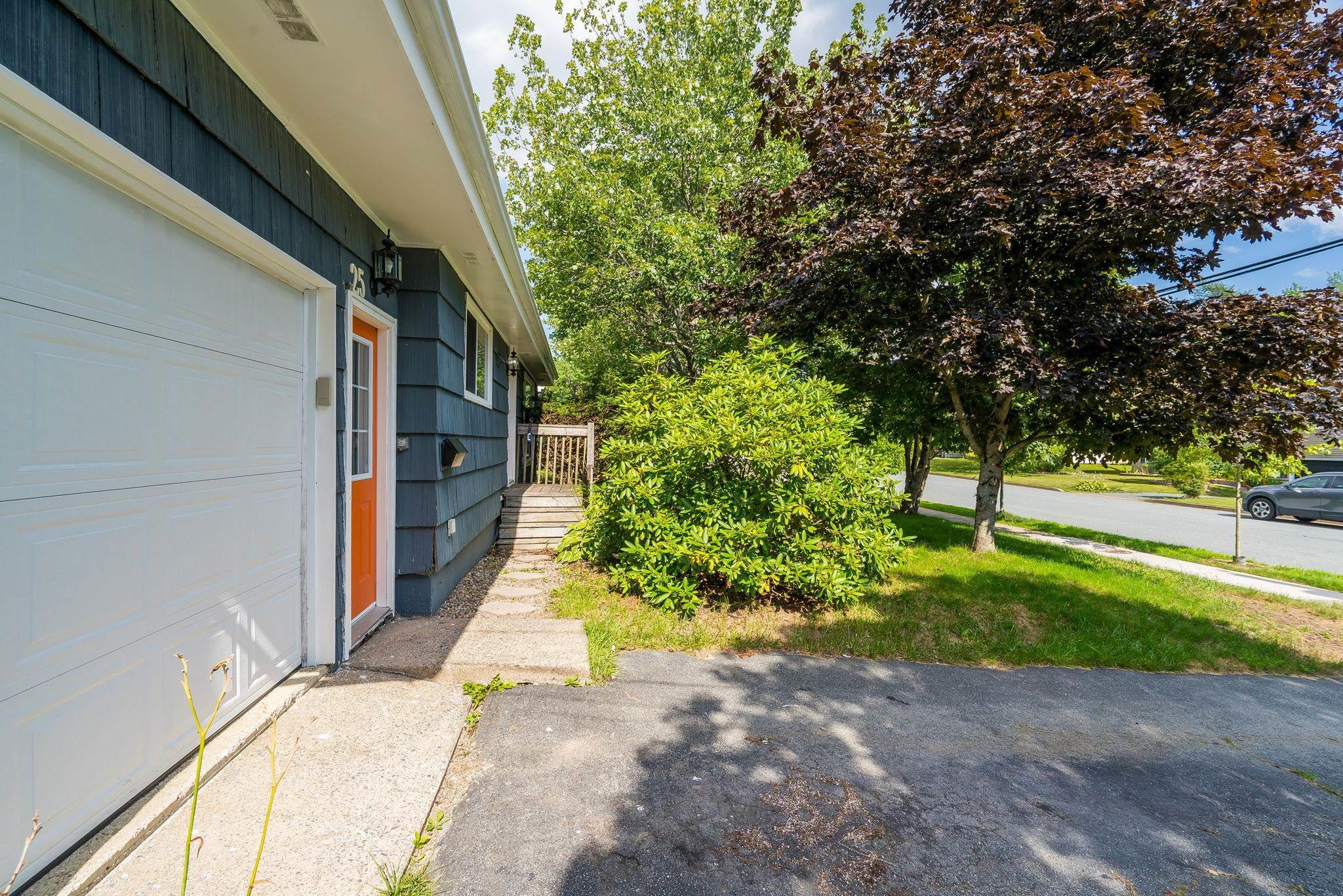 25 Dumbarton Avenue, Dartmouth, NS (MLS 202621728)