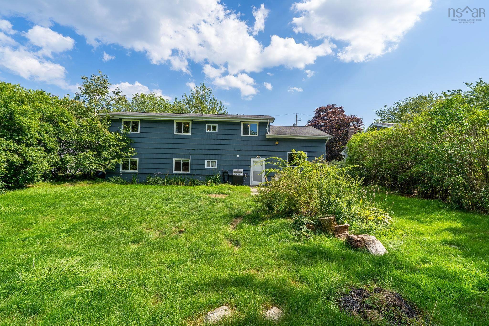 25 Dumbarton Avenue, Dartmouth, NS (MLS 202621728)