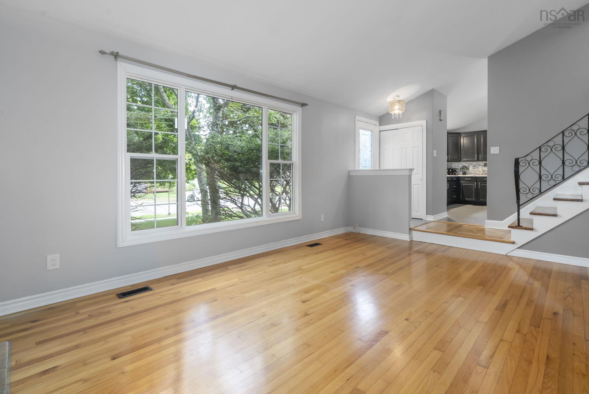 25 Dumbarton Avenue, Dartmouth, NS (MLS 202621728)
