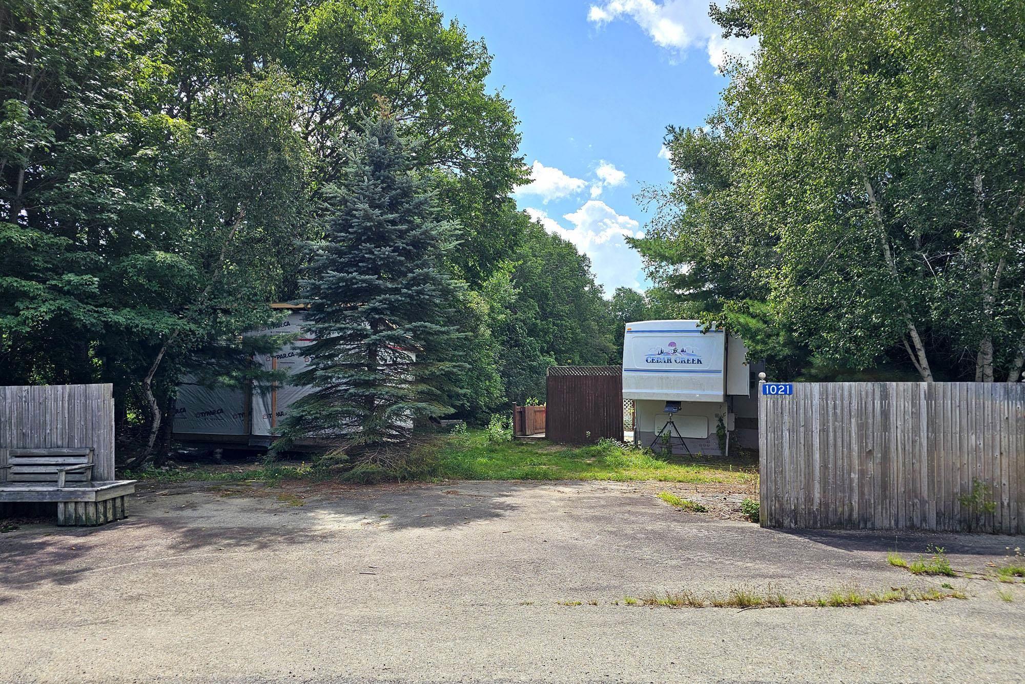 $20,000.00: 1021 Highway 8, Maitland Bridge
