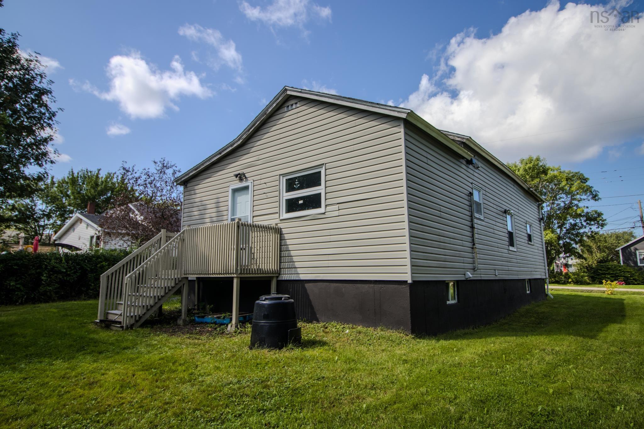 $209,000.00: 47 Green Road, Grand Lake Road