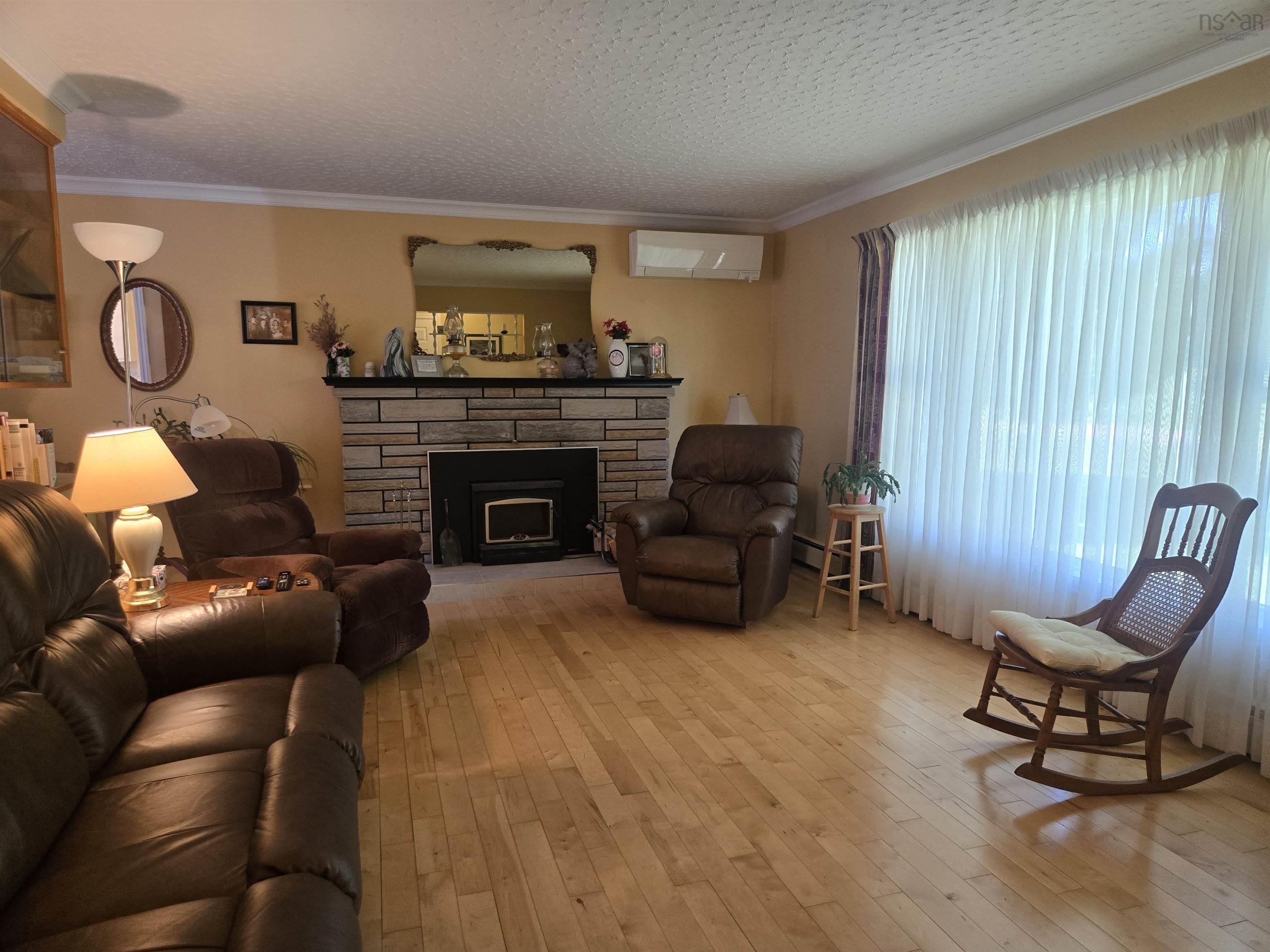 $450,000.00: 8794 HIGHWAY 311, Balfron