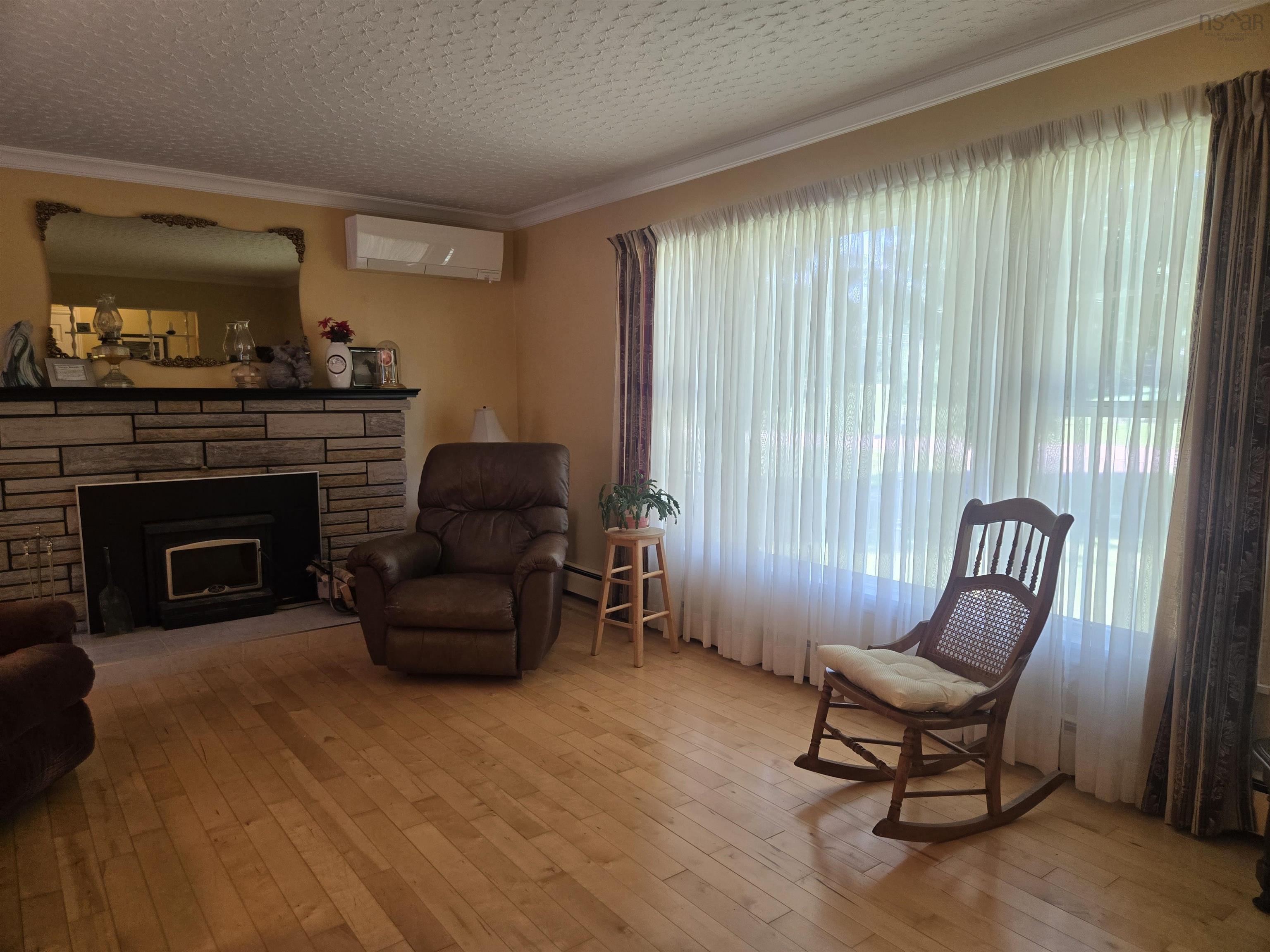 $450,000.00: 8794 HIGHWAY 311, Balfron