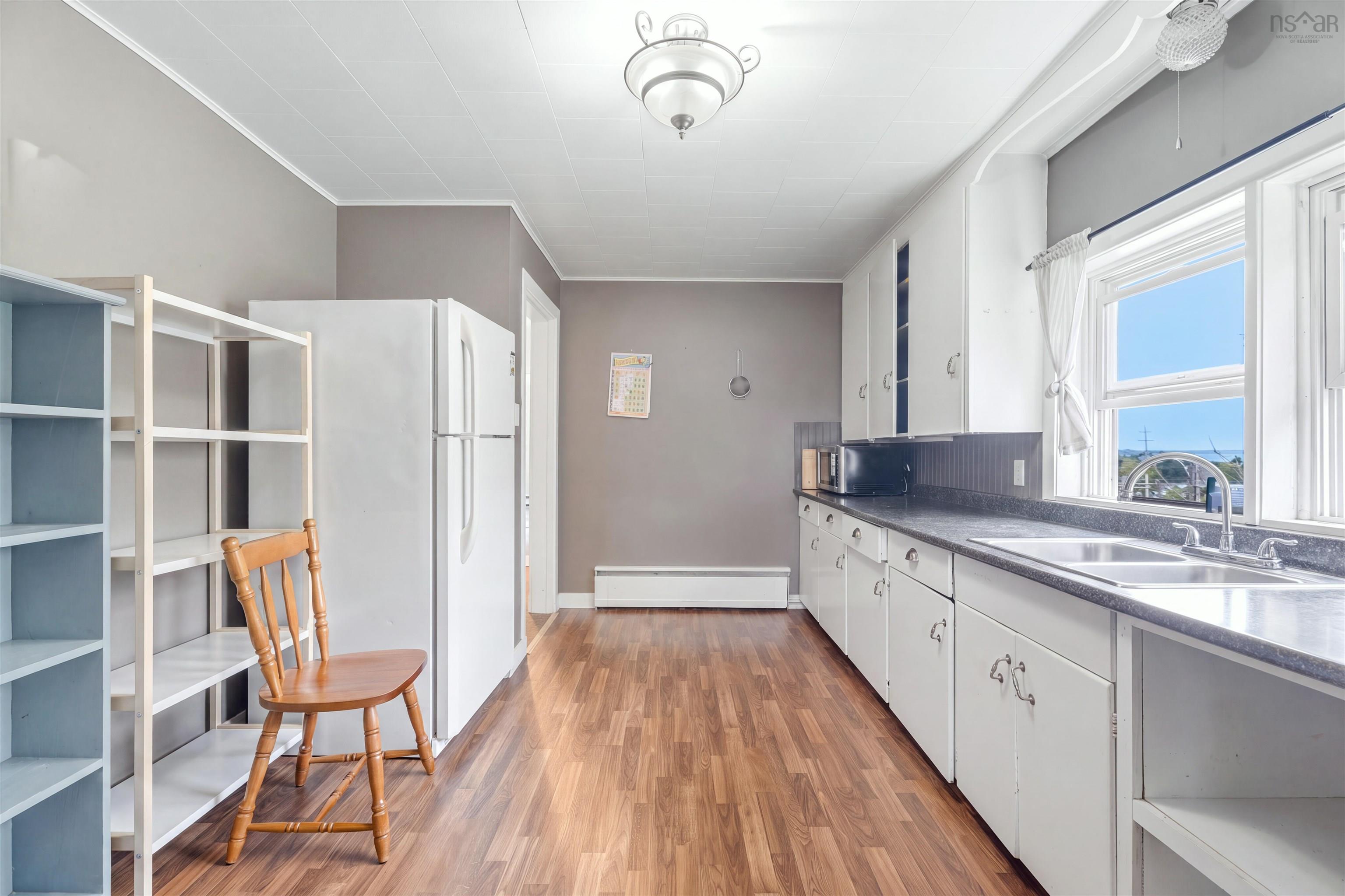 $495,000.00: 9 Cedar Street, Windsor