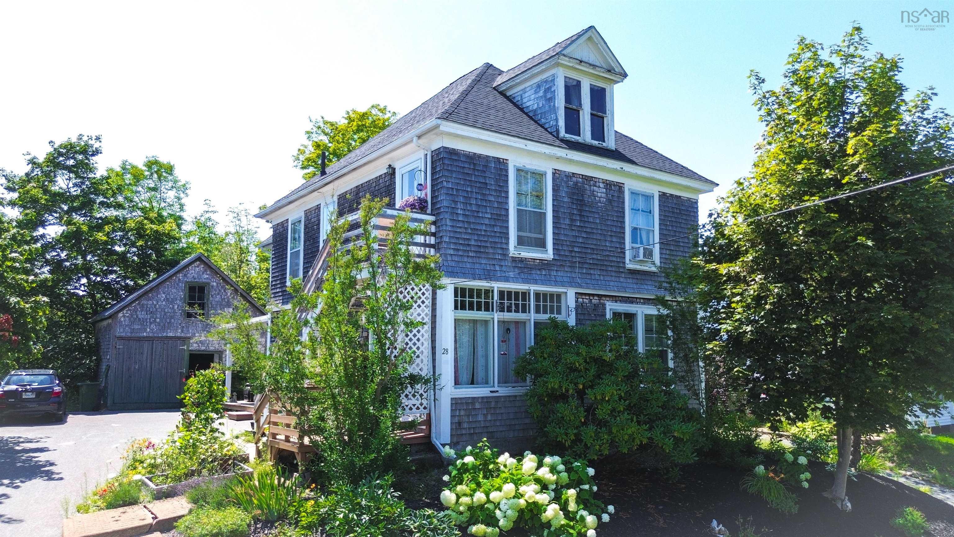 $449,000.00: 28 St. Andrews Street, Bridgewater