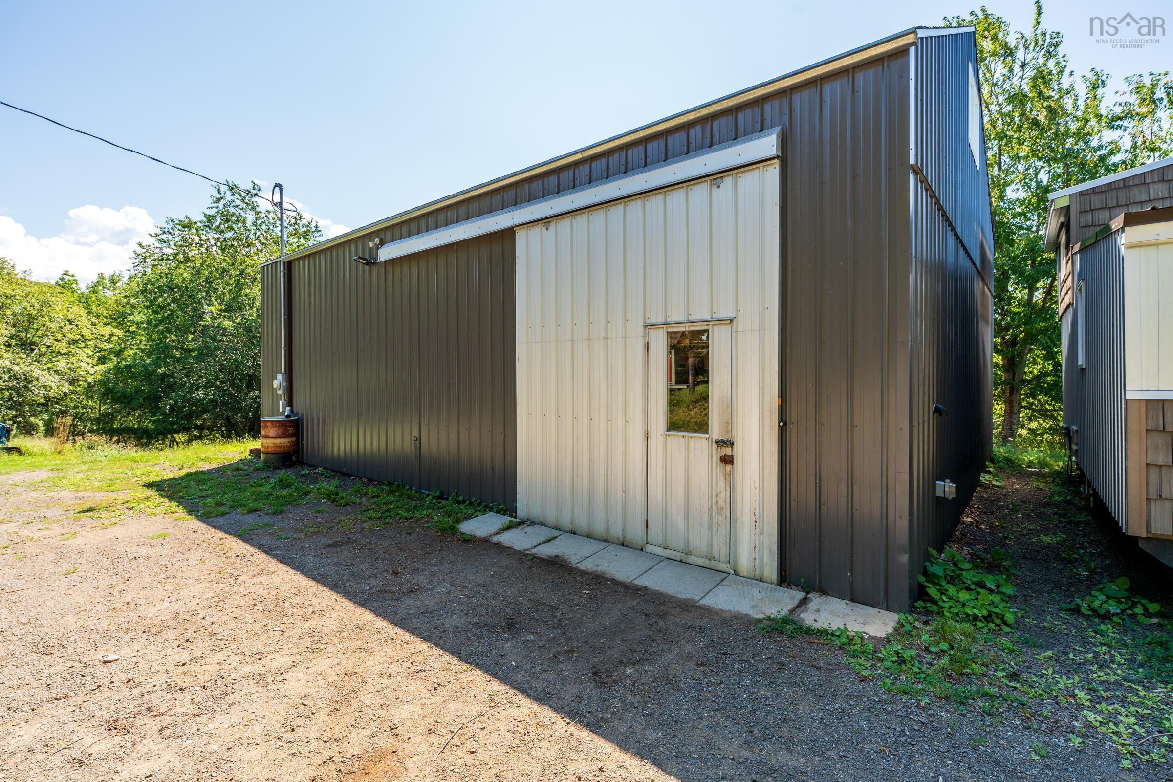 $699,000.00: 421 Chute Road, Bear River