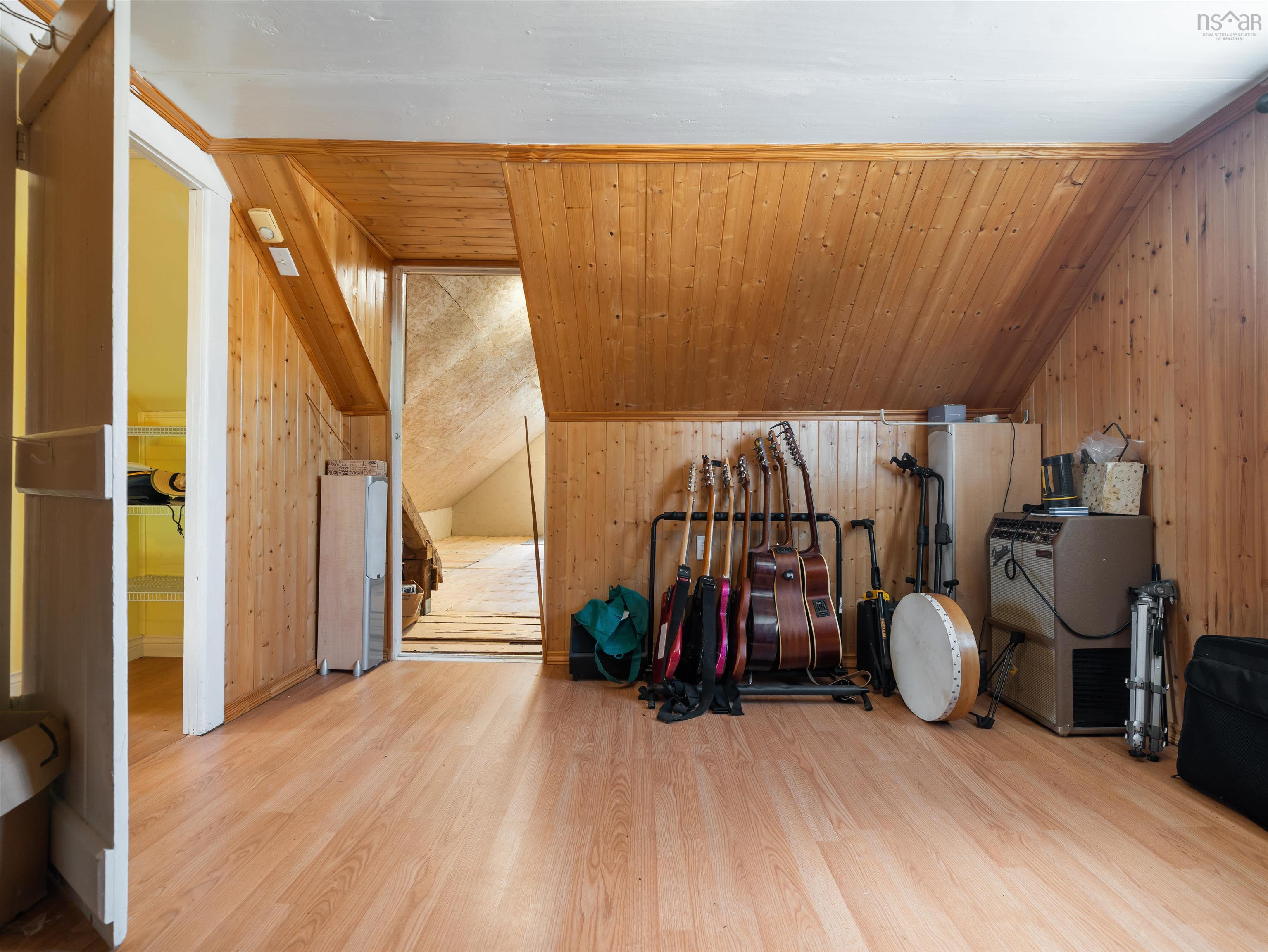 $316,400.00: 5863 Highway 16, Queensport