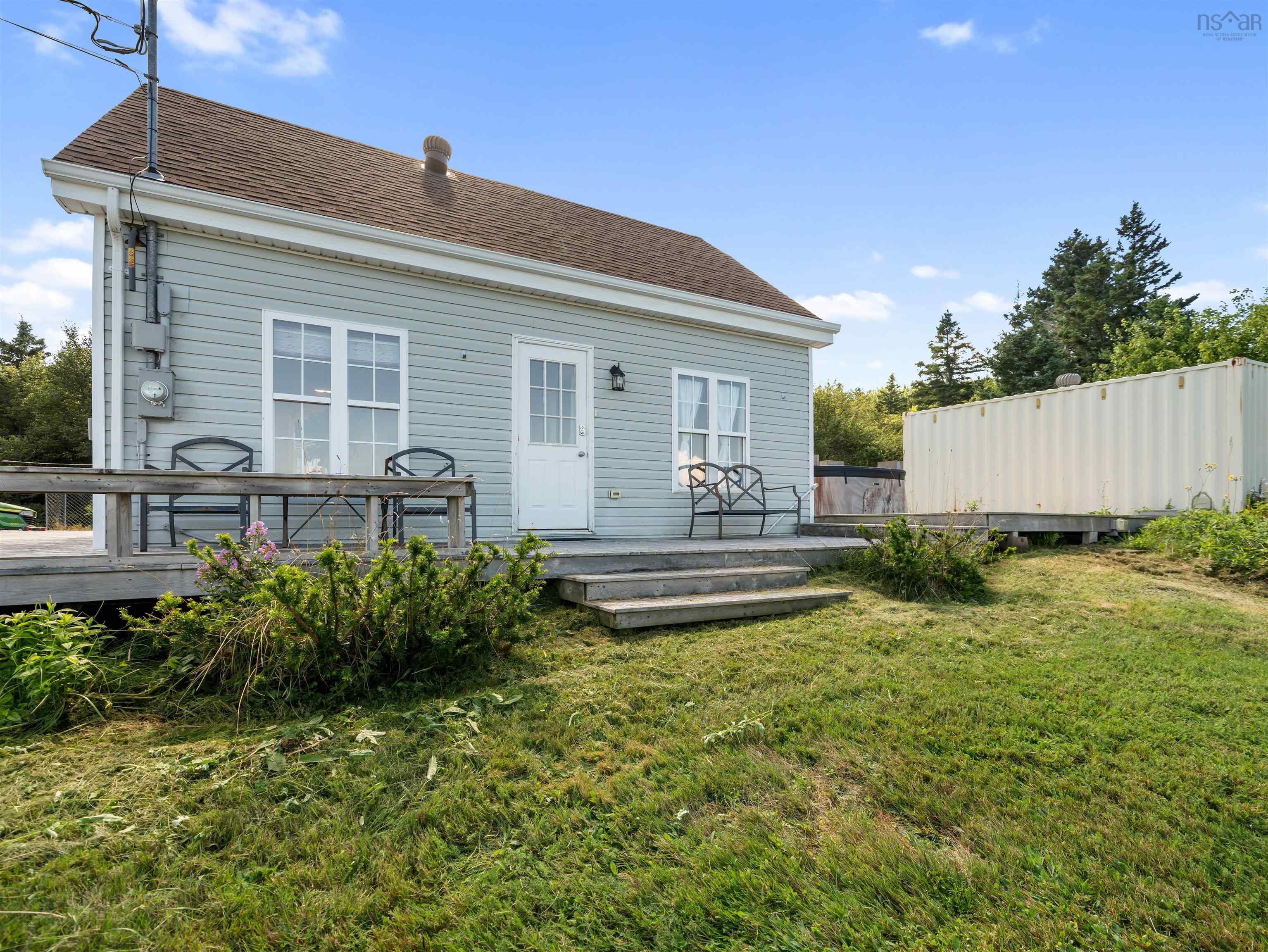 $316,400.00: 5863 Highway 16, Queensport