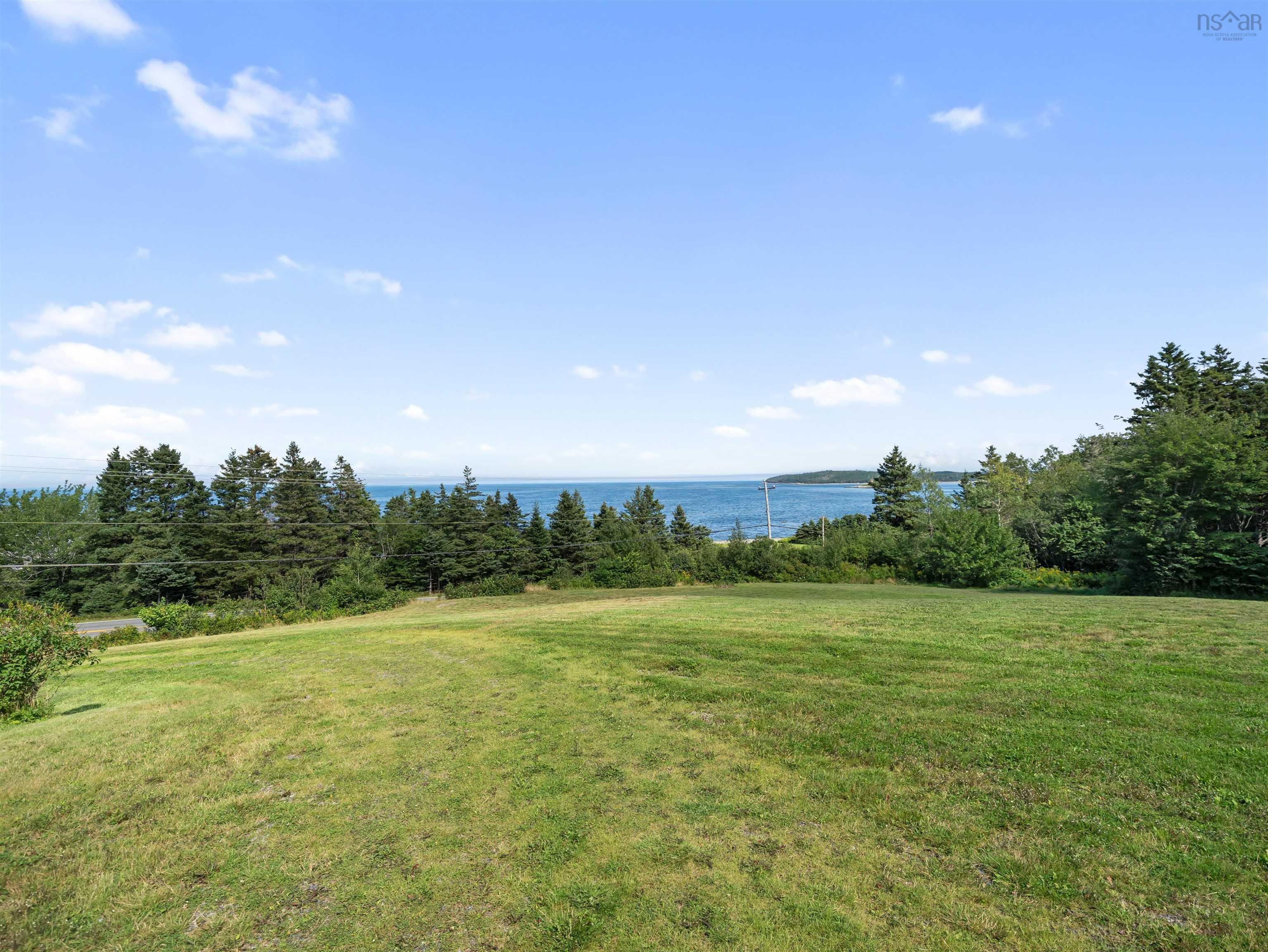 $316,400.00: 5863 Highway 16, Queensport