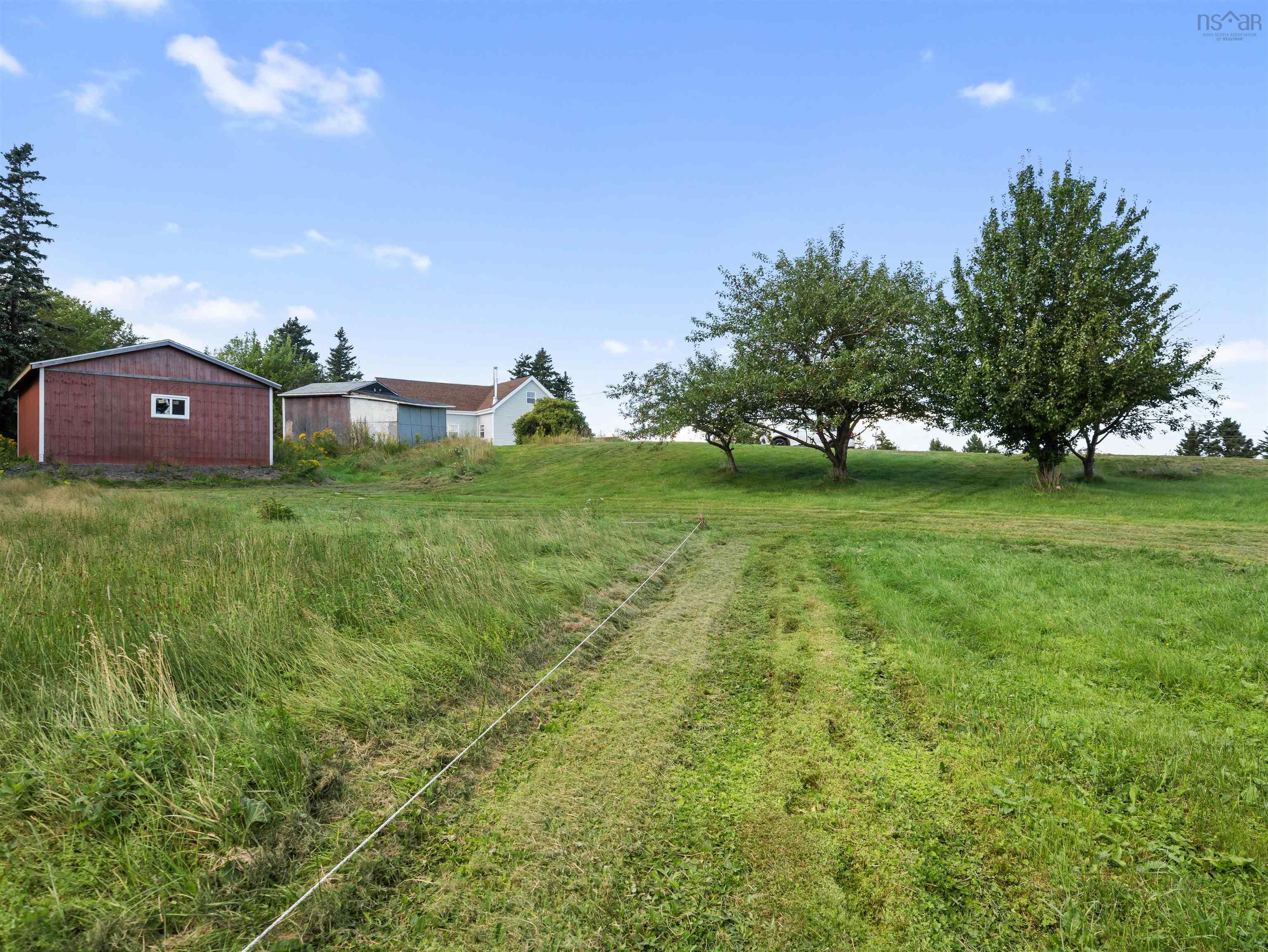 $316,400.00: 5863 Highway 16, Queensport