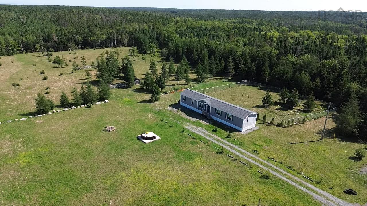 $649,000.00: 2185 Louisbourg Highway Highway, Mira Road