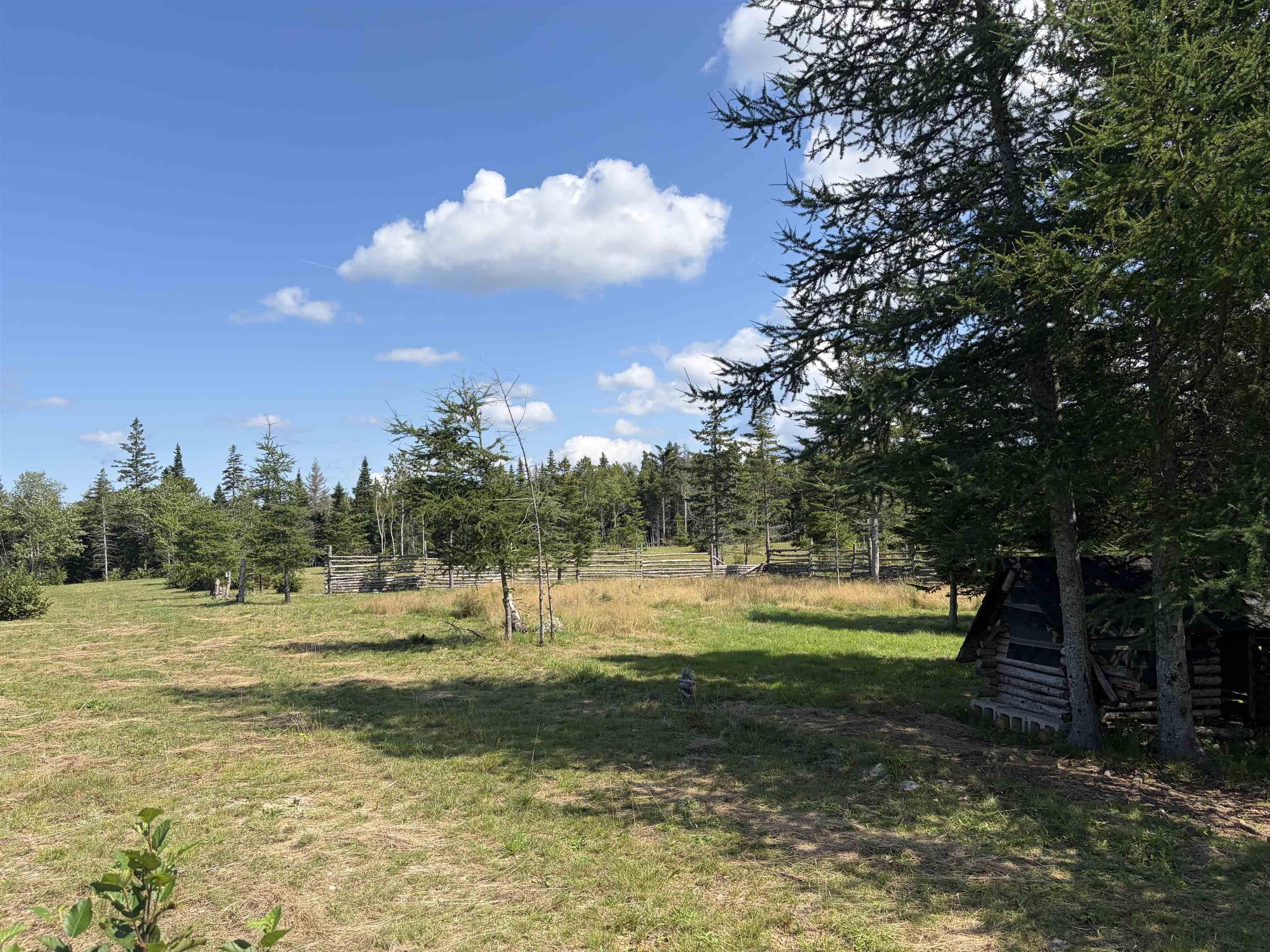 $649,000.00: 2185 Louisbourg Highway Highway, Mira Road