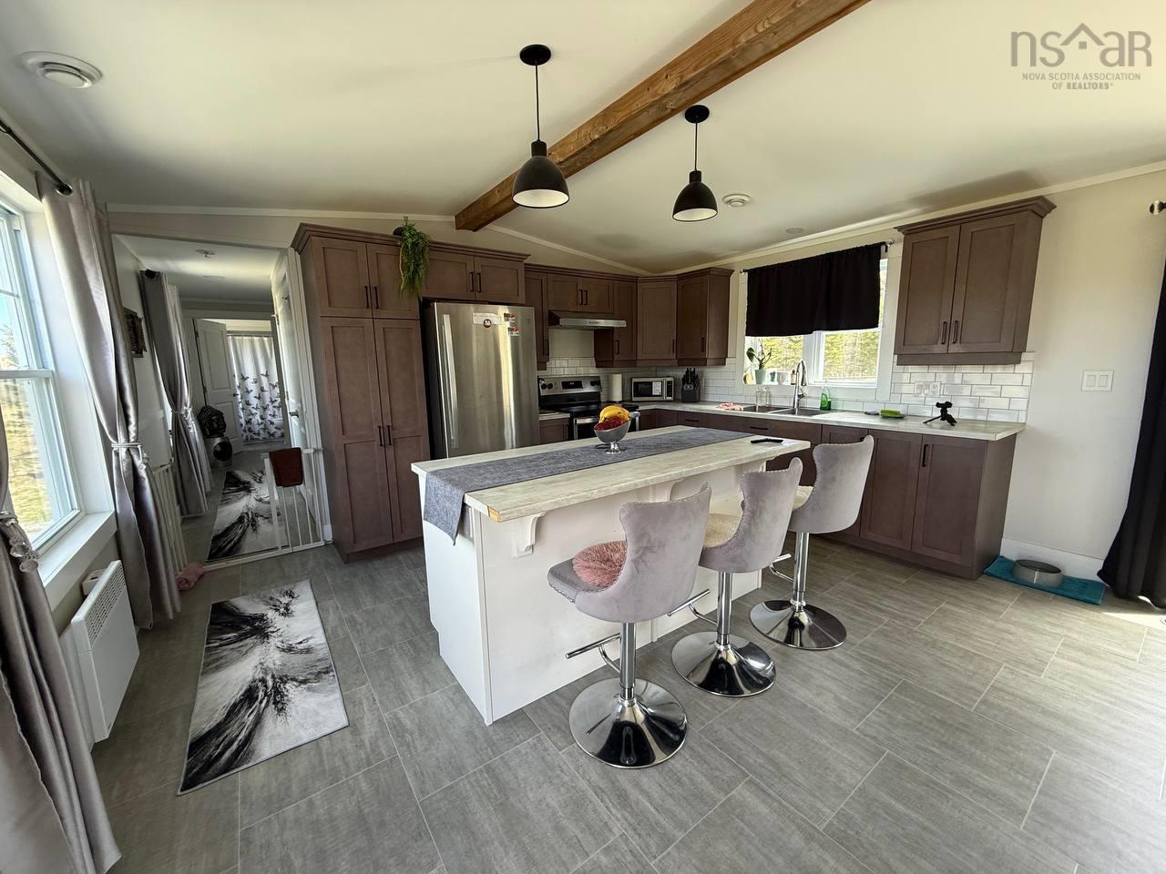$649,000.00: 2185 Louisbourg Highway Highway, Mira Road