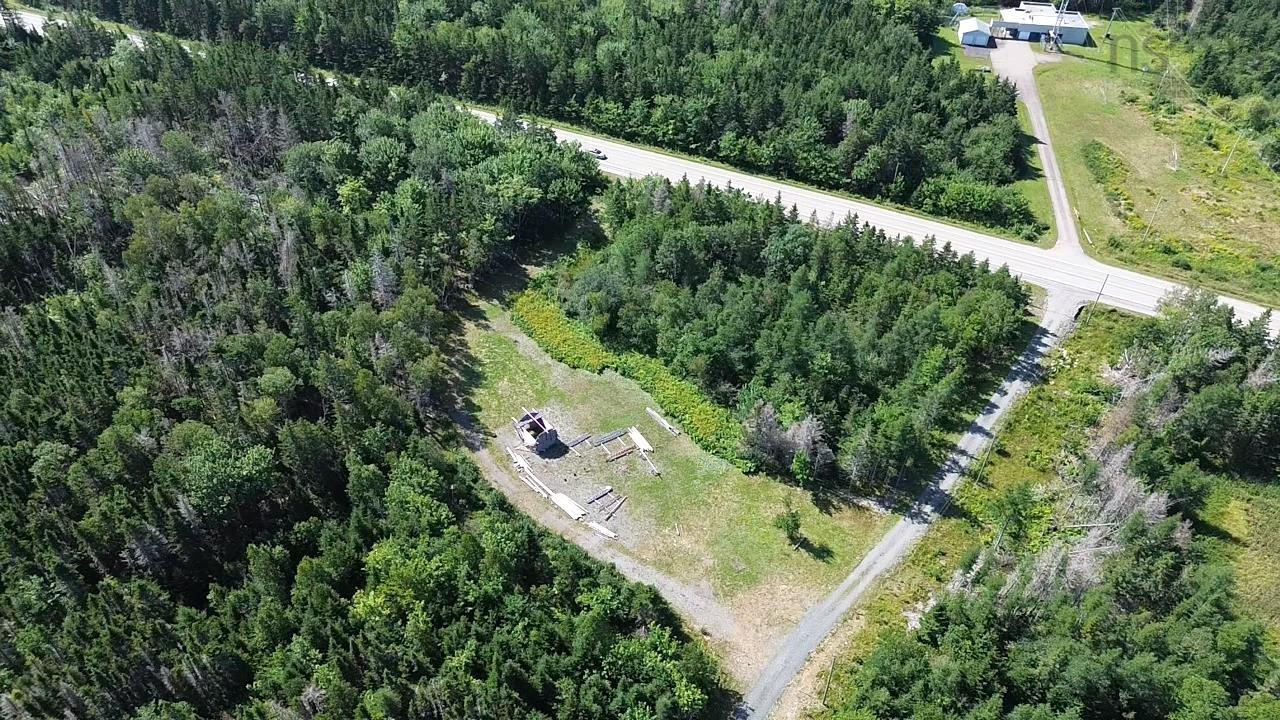 $94,900.00: Louisbourg Highway Highway, Mira Road