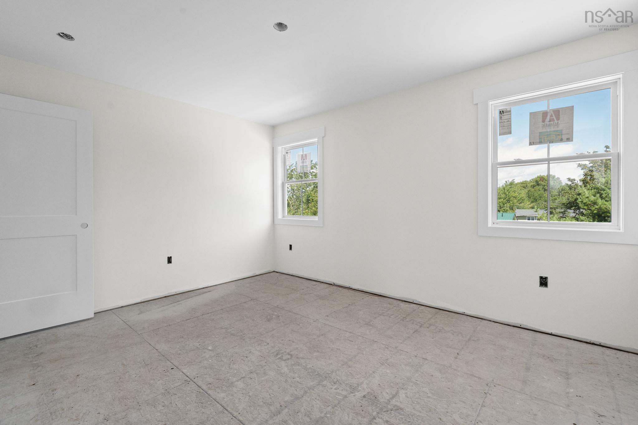 $599,900.00: 75 Burgess Crescent, Windsor