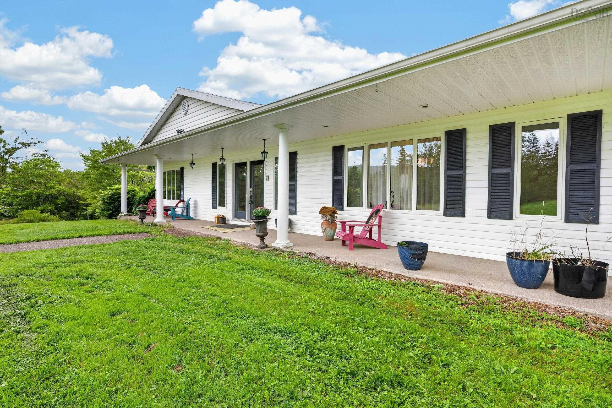 $949,000.00: 2489 Coxheath Road, Coxheath