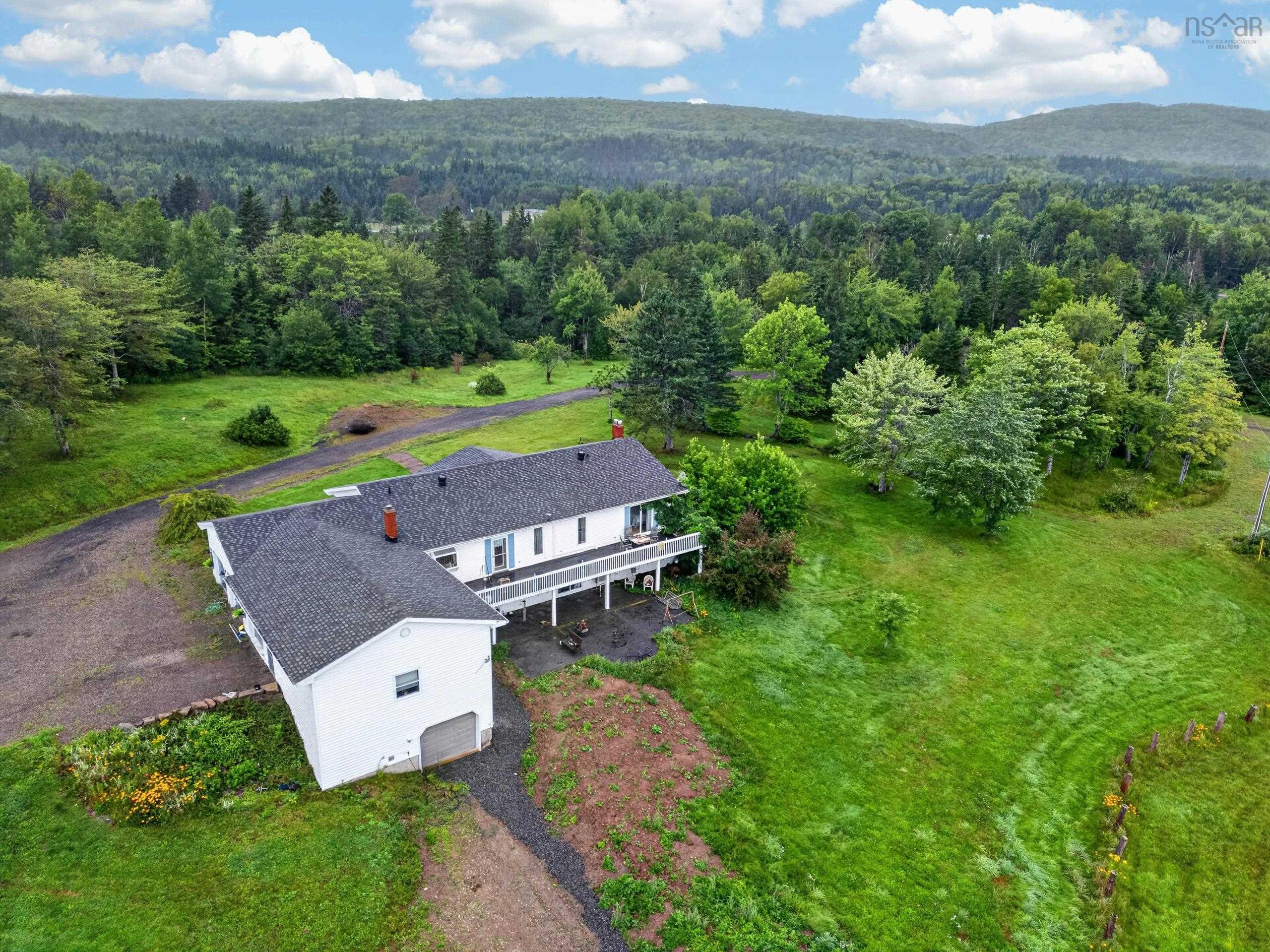 $949,000.00: 2489 Coxheath Road, Coxheath
