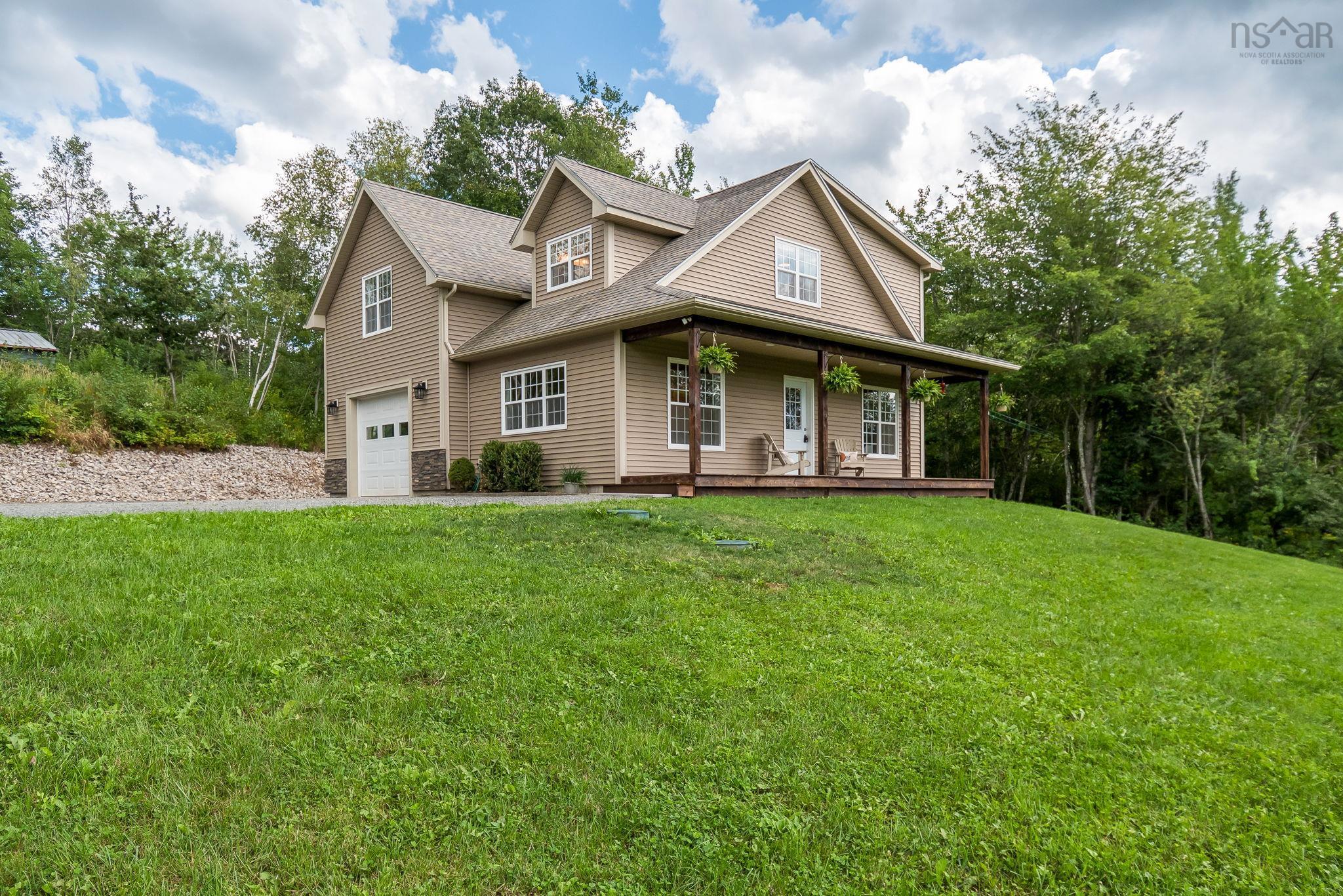 $525,000.00: 1017 Bog Road, Falmouth