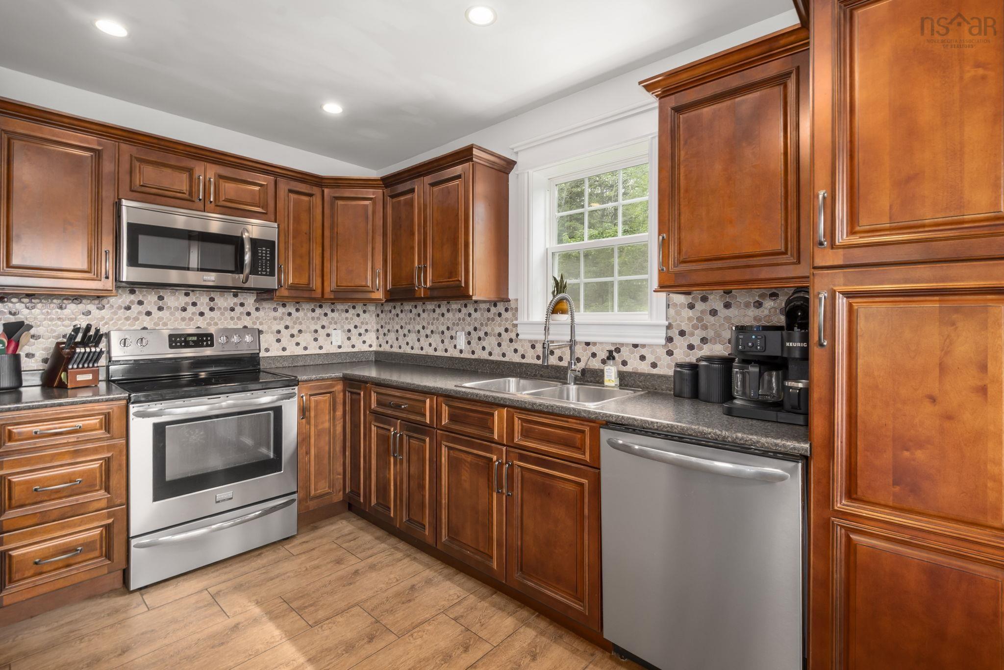 $525,000.00: 1017 Bog Road, Falmouth