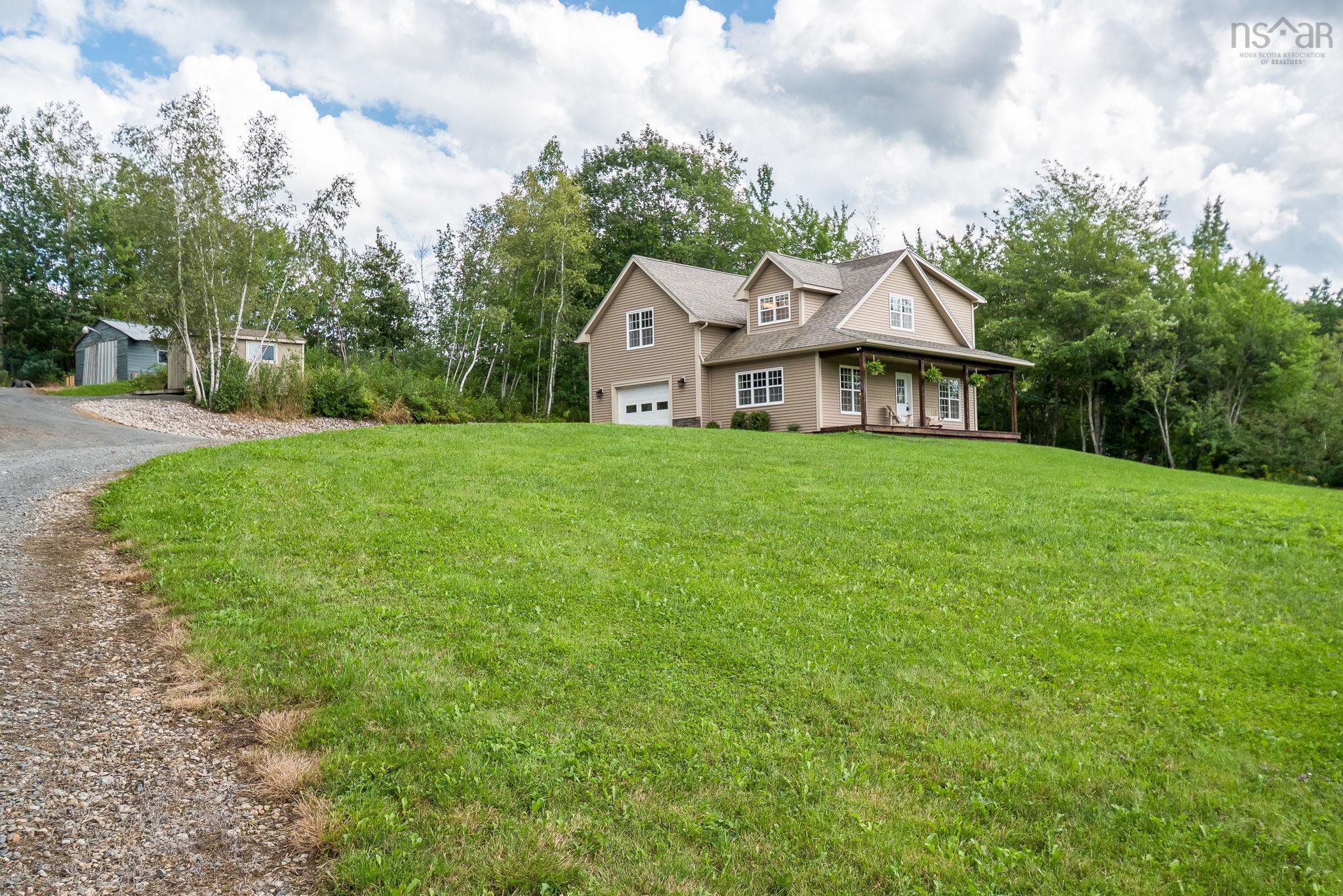 $525,000.00: 1017 Bog Road, Falmouth