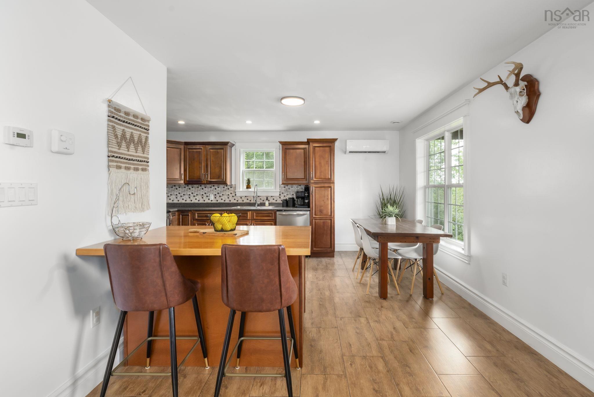 $525,000.00: 1017 Bog Road, Falmouth