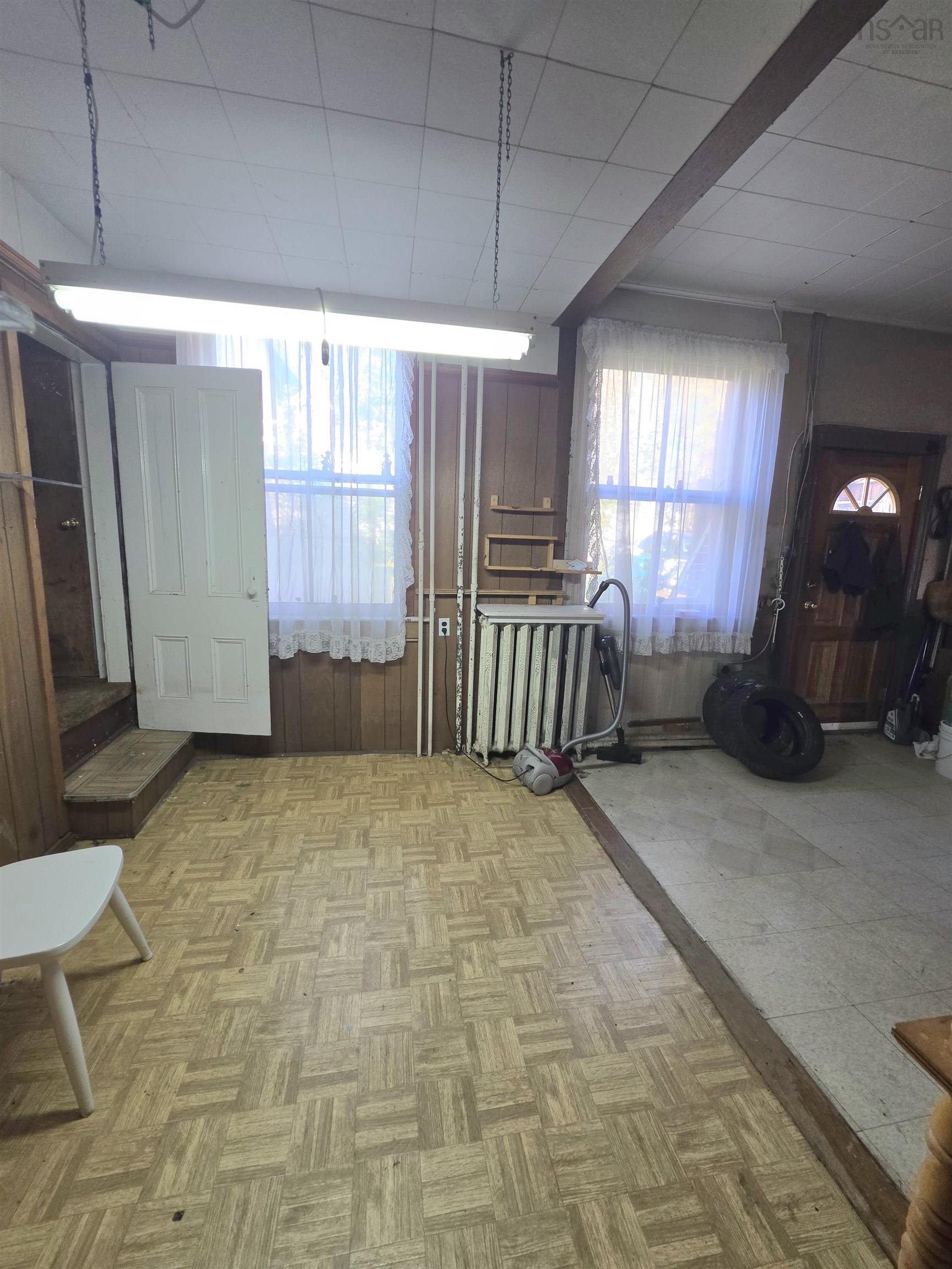 $325,000.00: 284 Foord Street, Stellarton