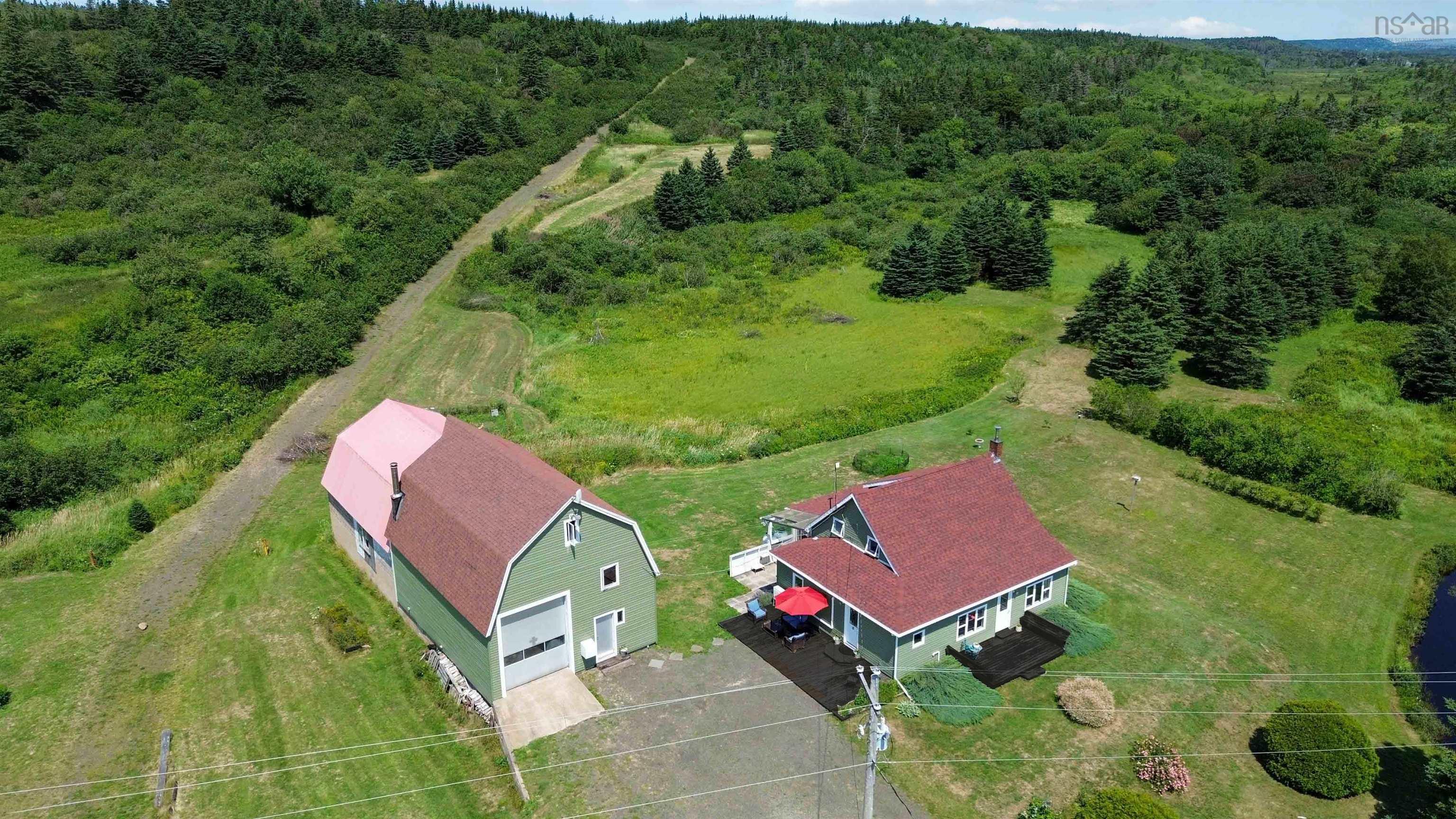 $649,000.00: 3939 Highway 217, East Ferry