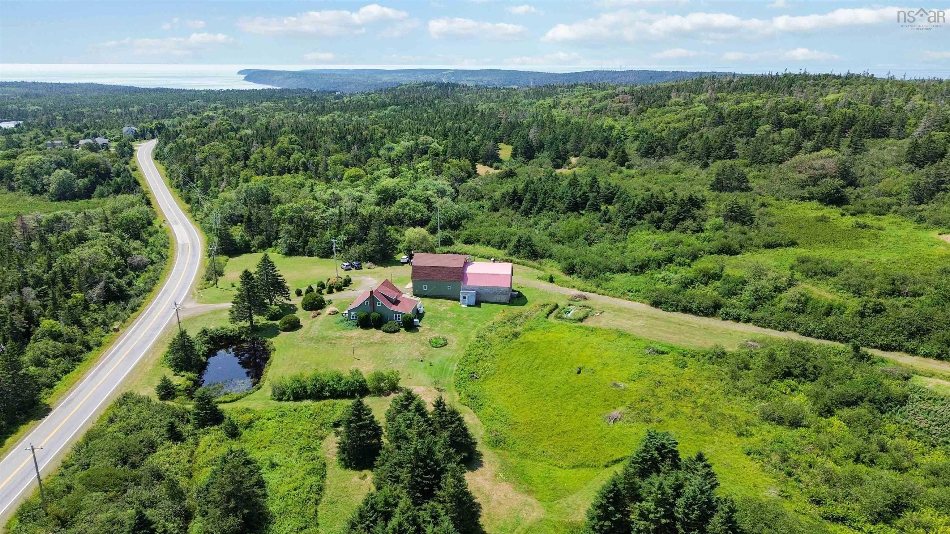 $649,000.00: 3939 Highway 217, East Ferry