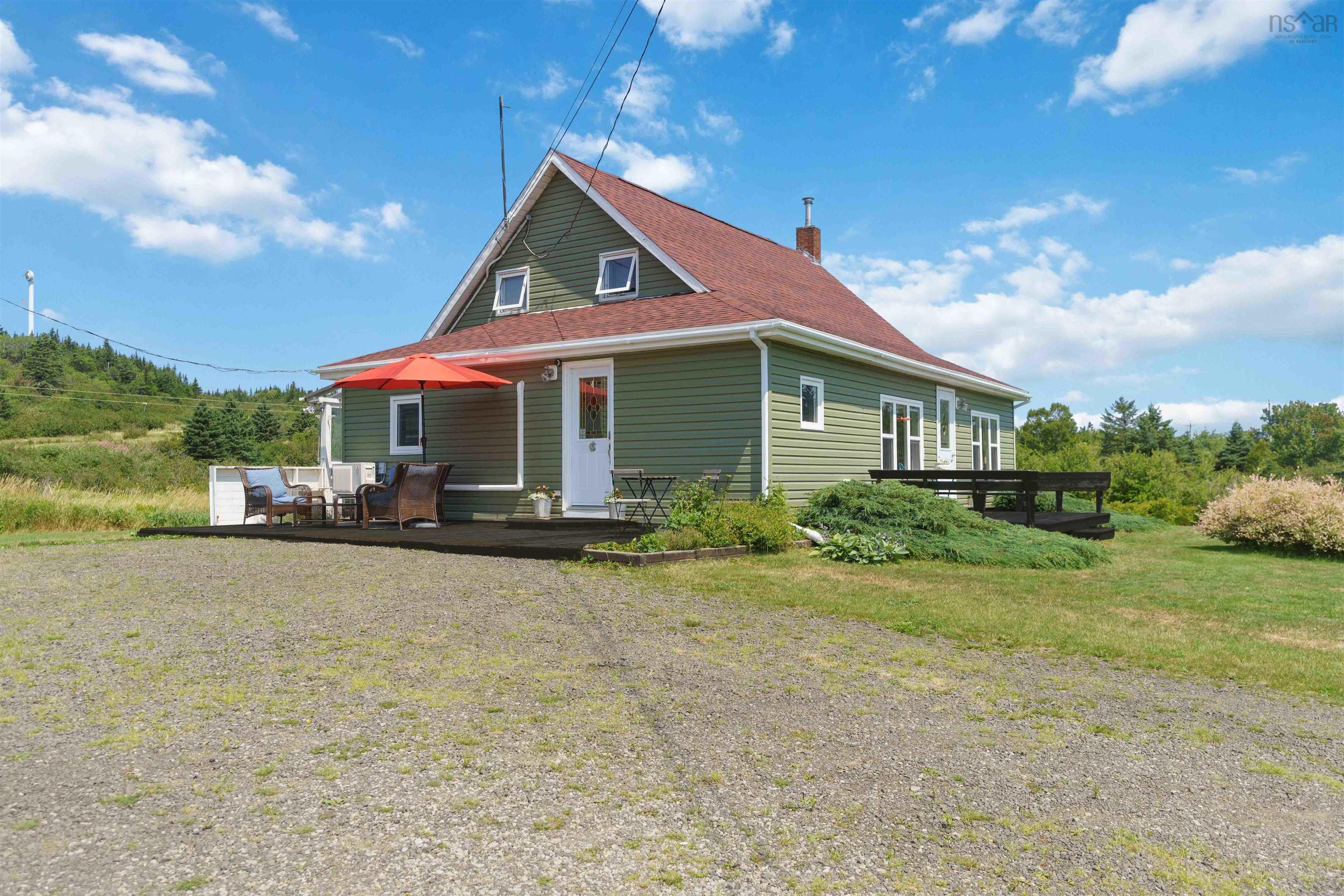$649,000.00: 3939 Highway 217, East Ferry
