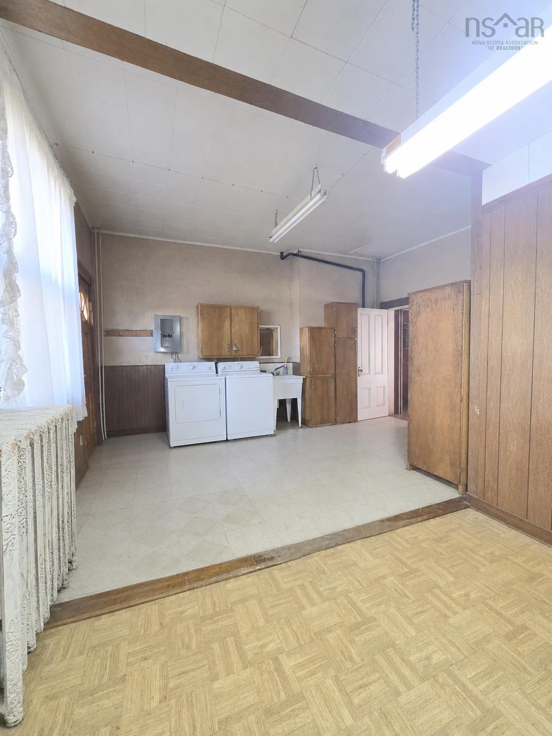 $325,000.00: 284 Foord Street, Stellarton