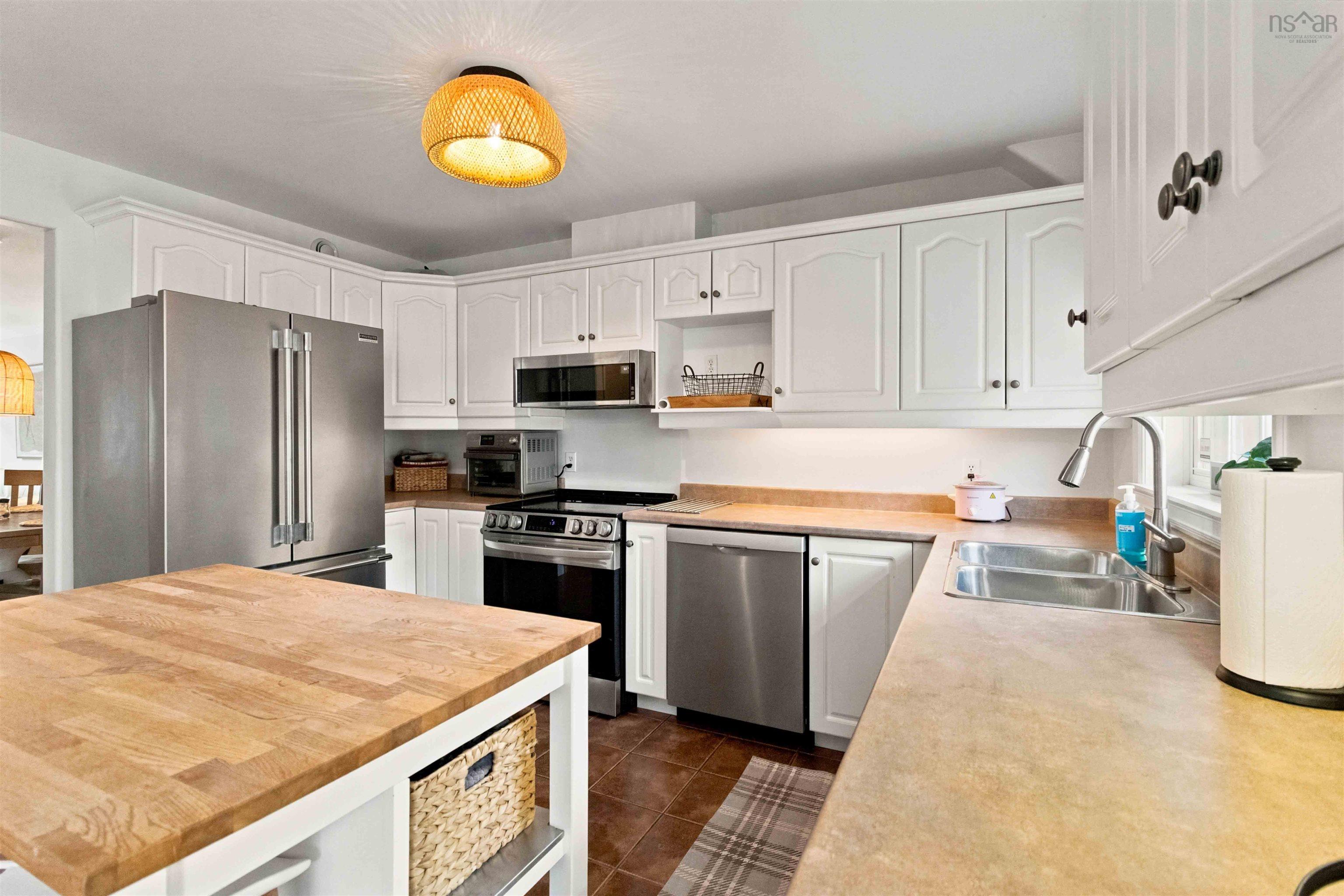 291 Rutledge Street, Bedford, NS (MLS 202621976)