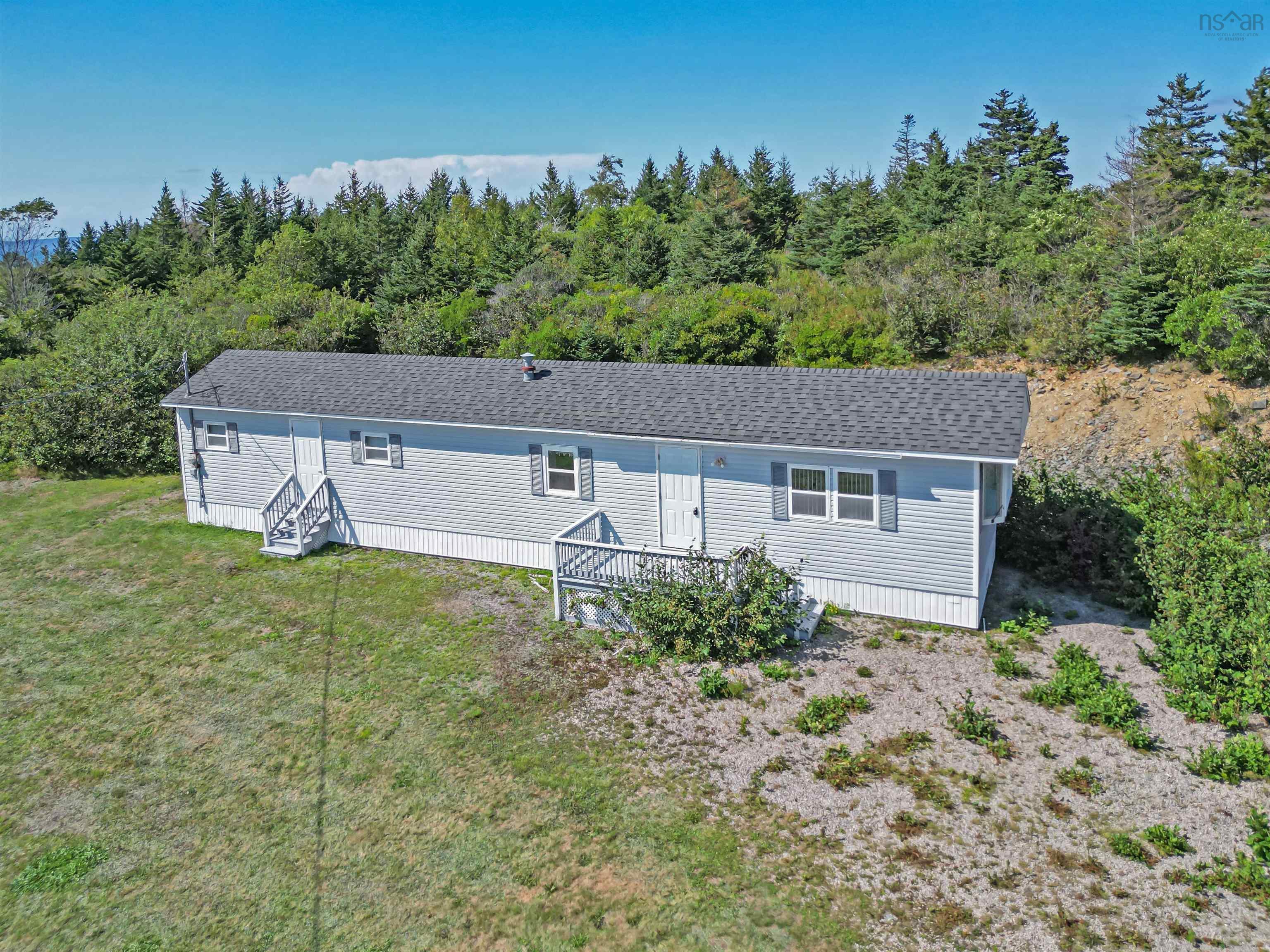 $199,000.00: 2183 Highway 1, Grosses Coques