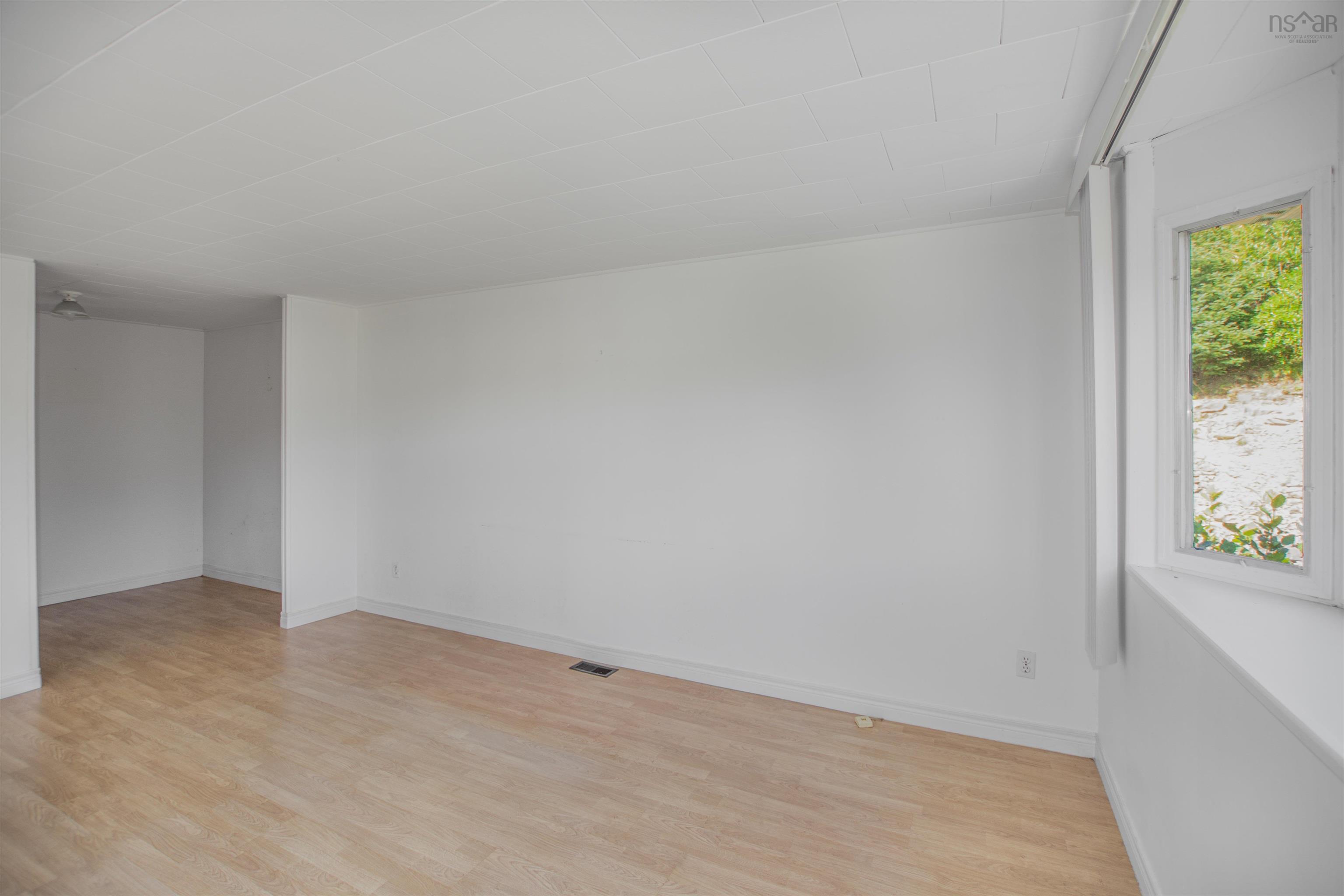 $199,000.00: 2183 Highway 1, Grosses Coques