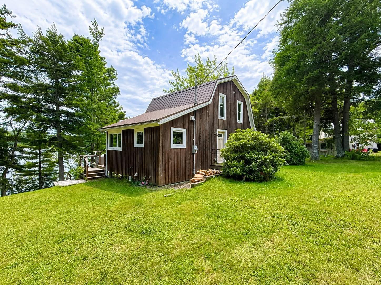 $599,900.00: 132 Boyce Road, Mattatall Lake