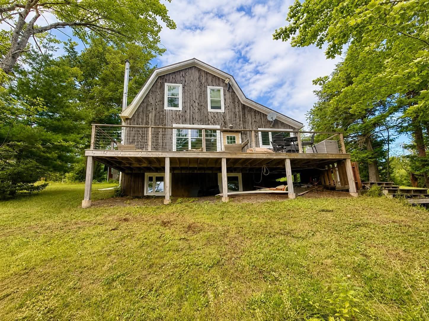 $599,900.00: 132 Boyce Road, Mattatall Lake