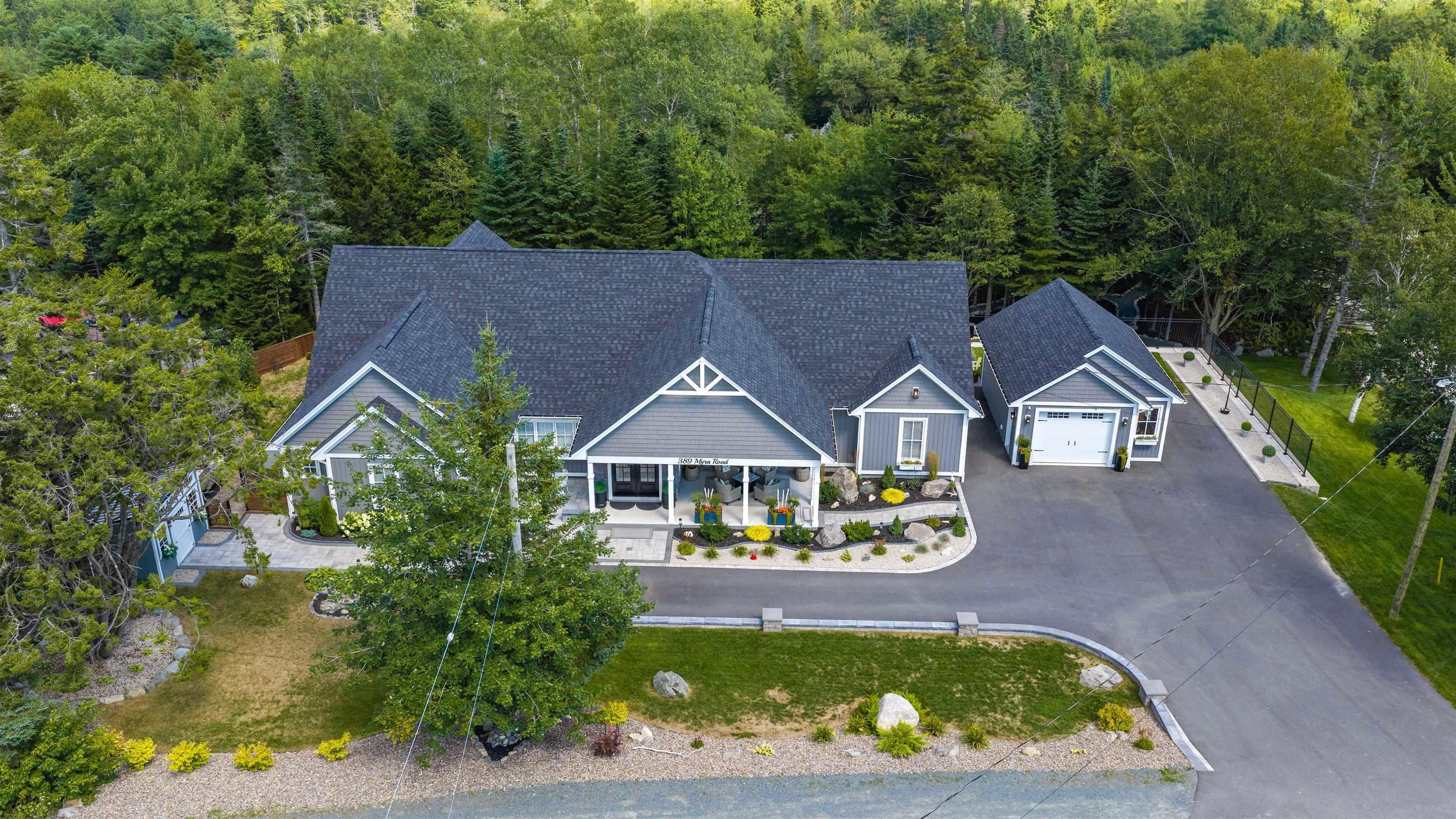 $1,695,000.00: 389 Myra Road, Porters Lake