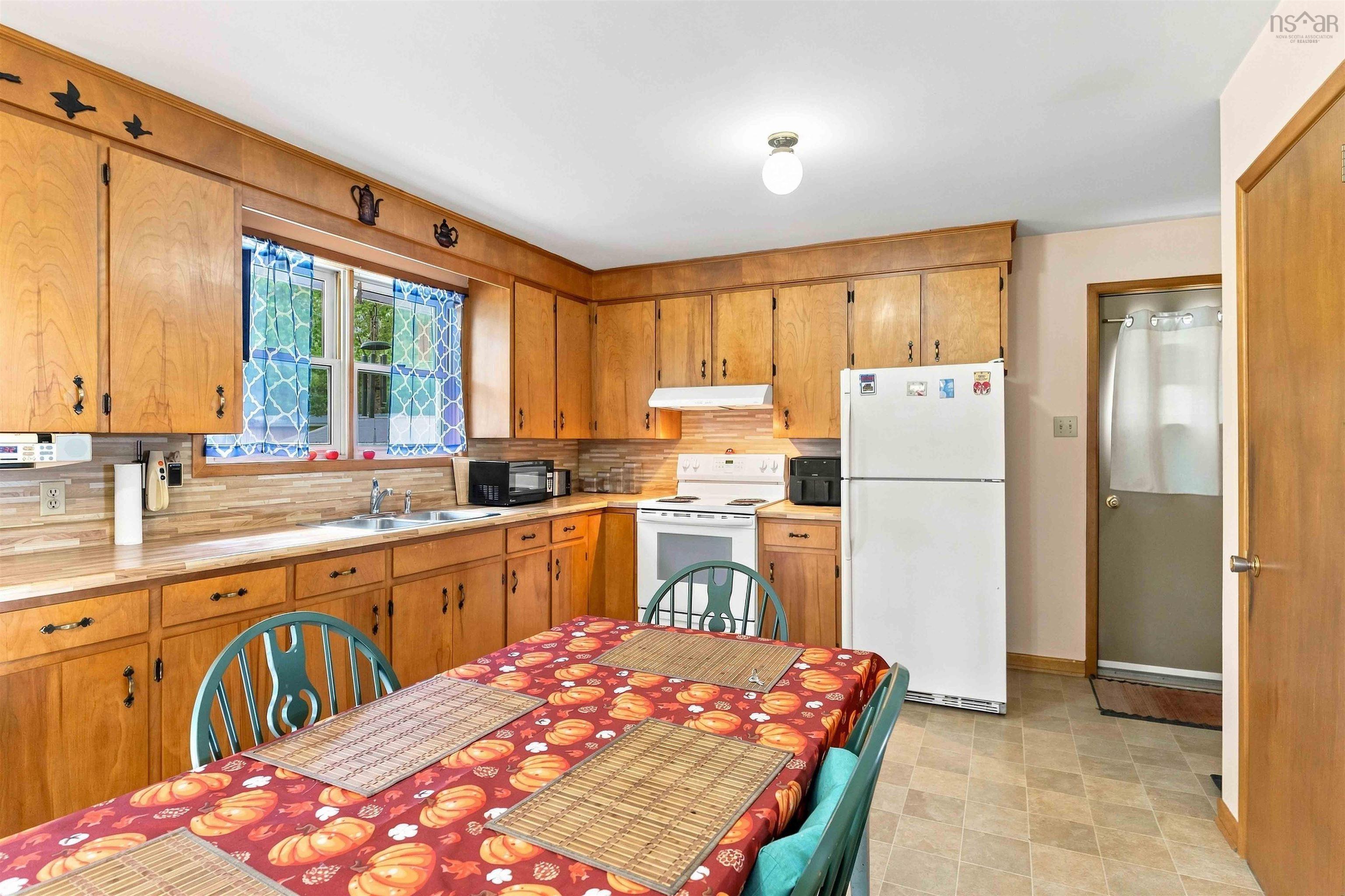 $439,000.00: 202 Windsor Back Road, Martock