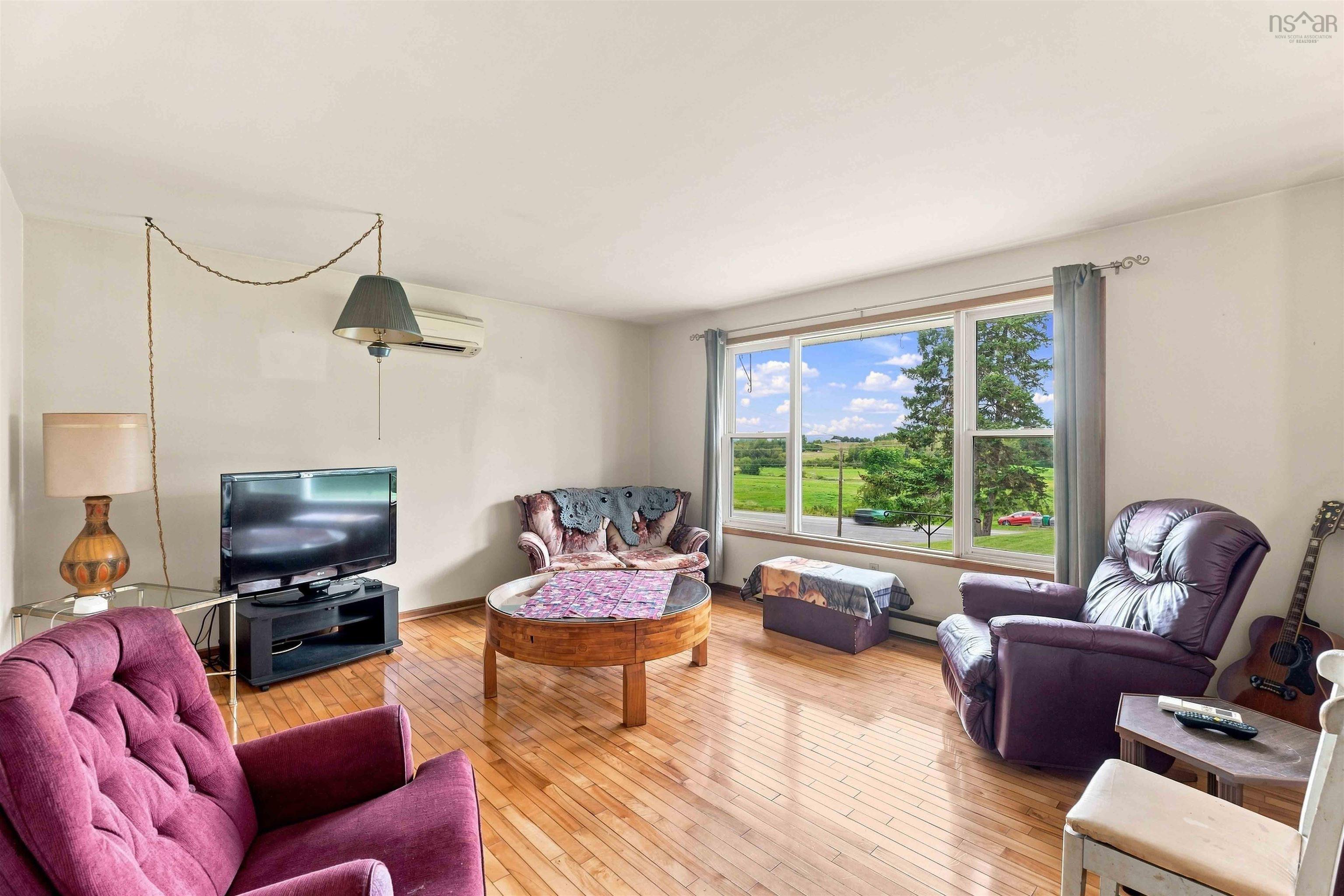 $439,000.00: 202 Windsor Back Road, Martock