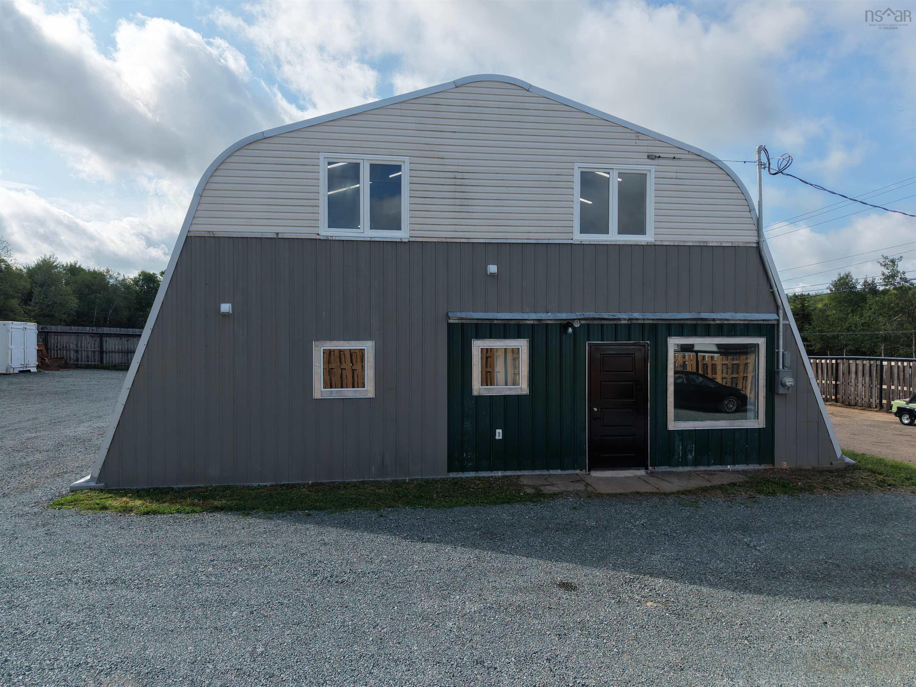$675,000.00: 263 Highway 2, Brookfield